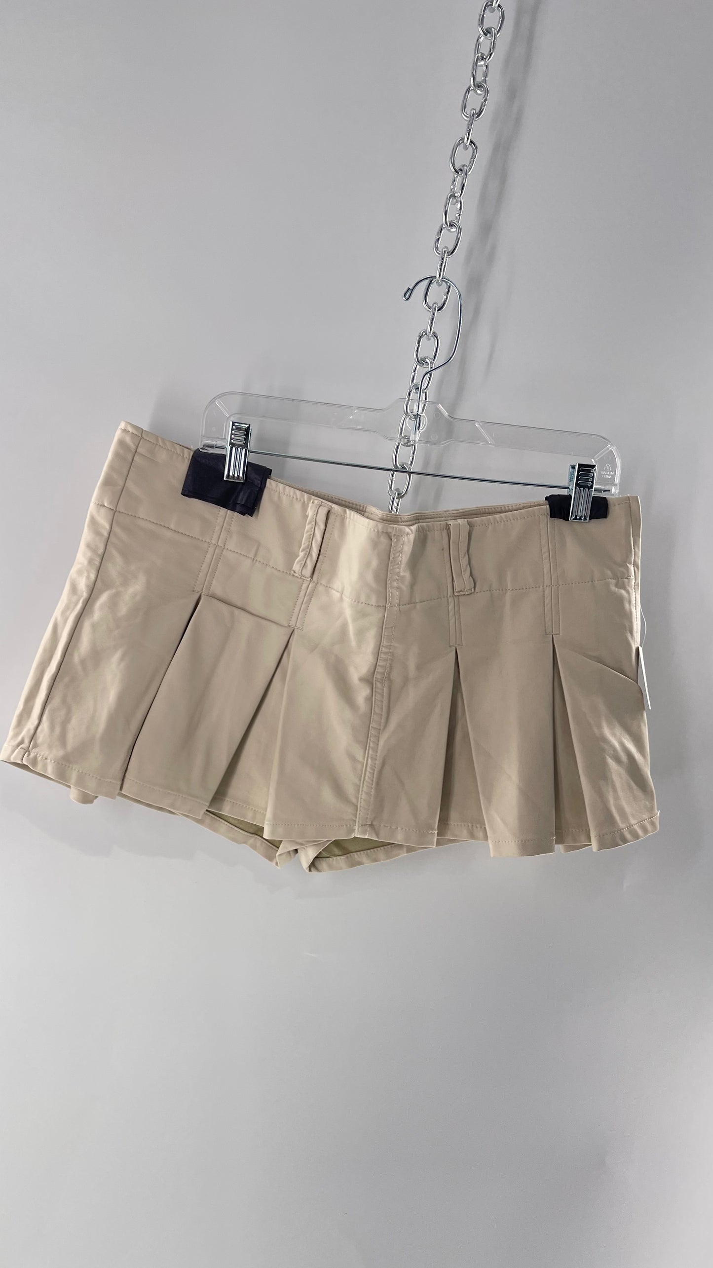 Free People Off White Pleated Vegan Leather Ultra Micro Mini Skirt with Hidden Built in Shorts (12)