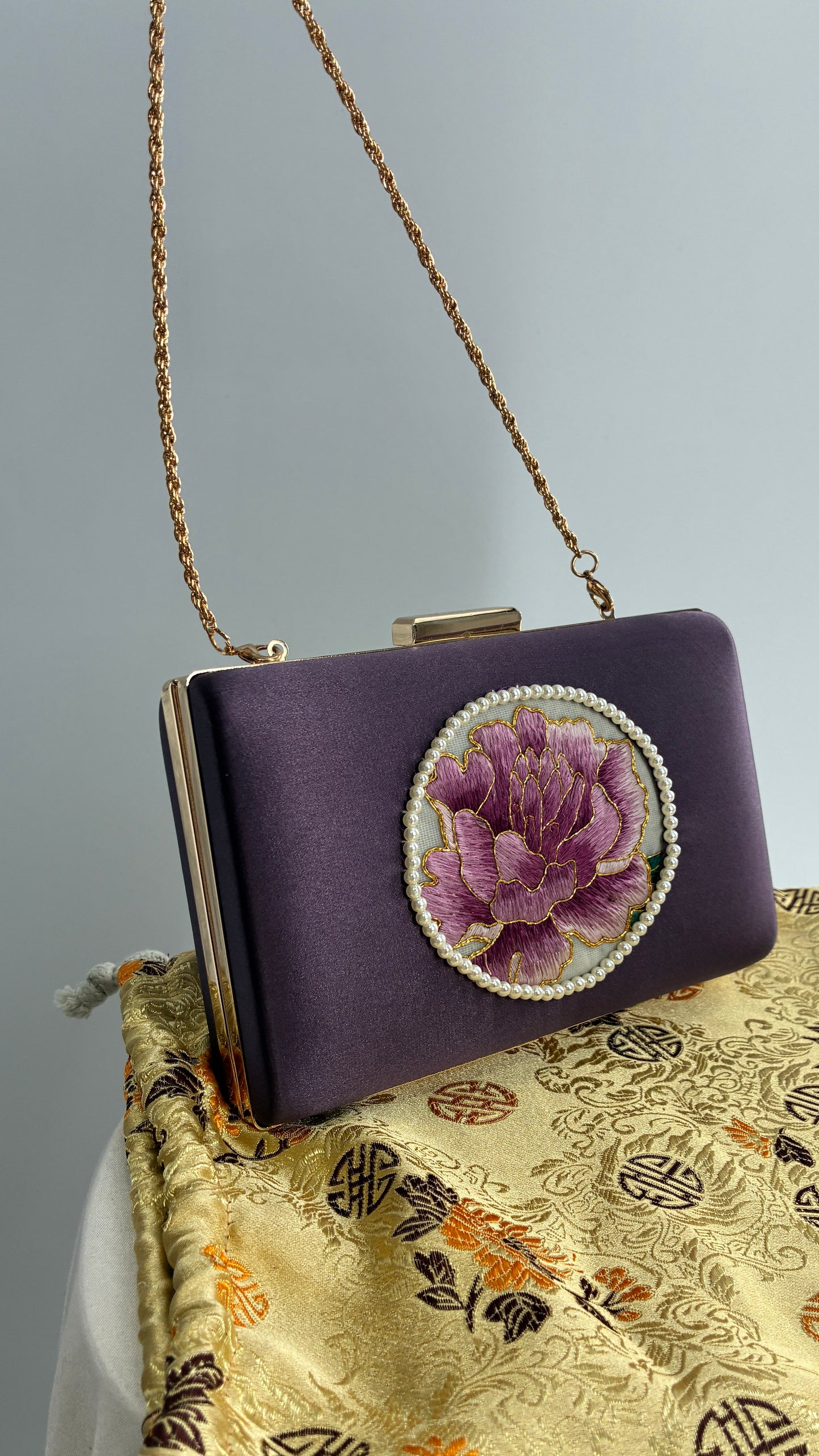 Vintage Hand Embroidered Flower Purse with Pearl Detailing
