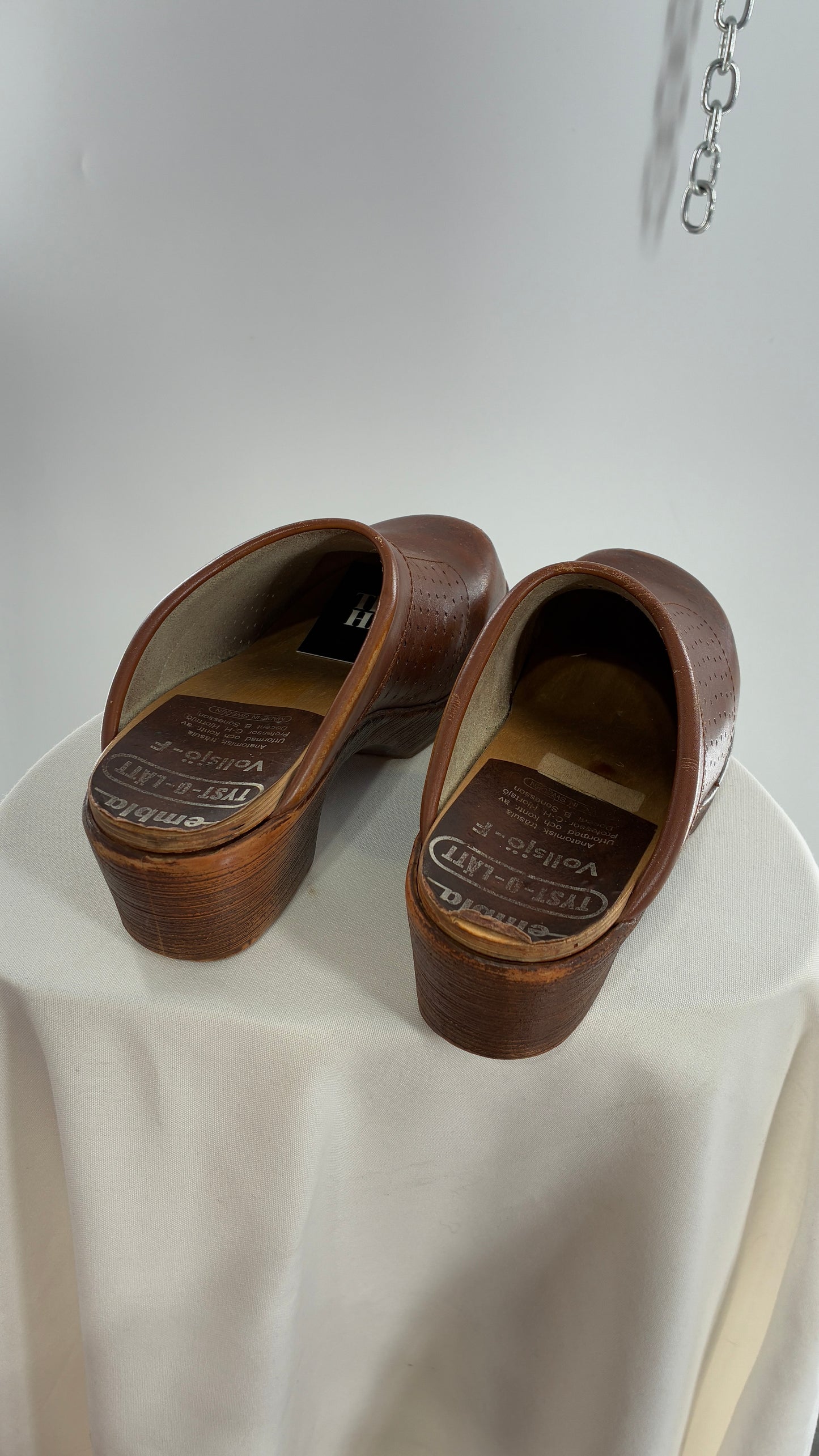 Vintage EMBLA 1970s Brown Leather, Wooden Clogs (37)
