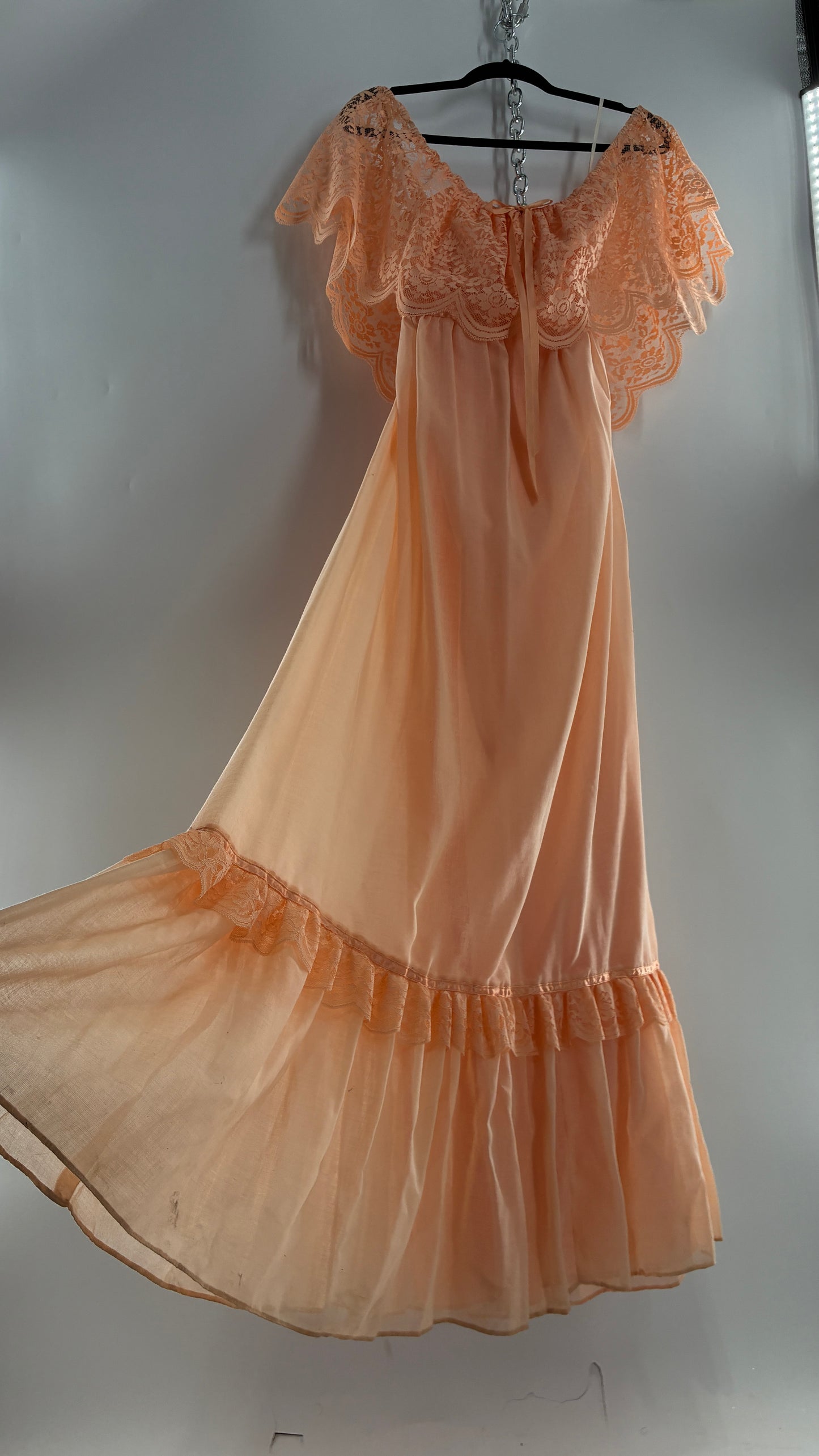 Vintage 1960s Ruffled Off the Shoulder Peach Full Length Voluminous Gown with Tie Back (9/10)