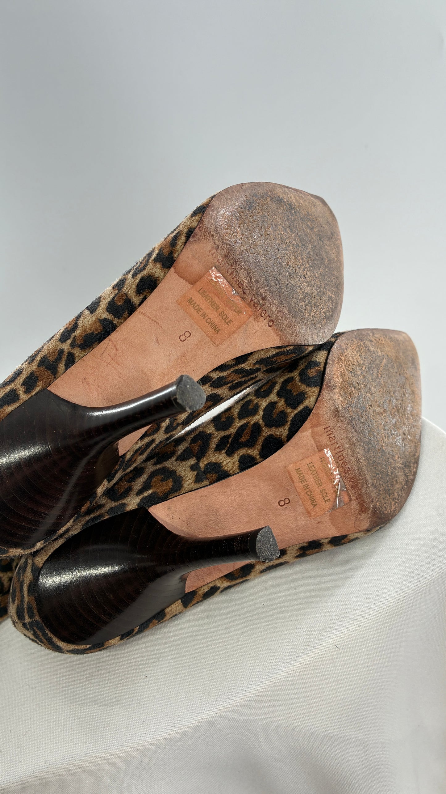 Vintage 1990s MARTINEZ VALERO Cheetah Print, Pointed Toe, Skinny Heel Knee High Boots (8)