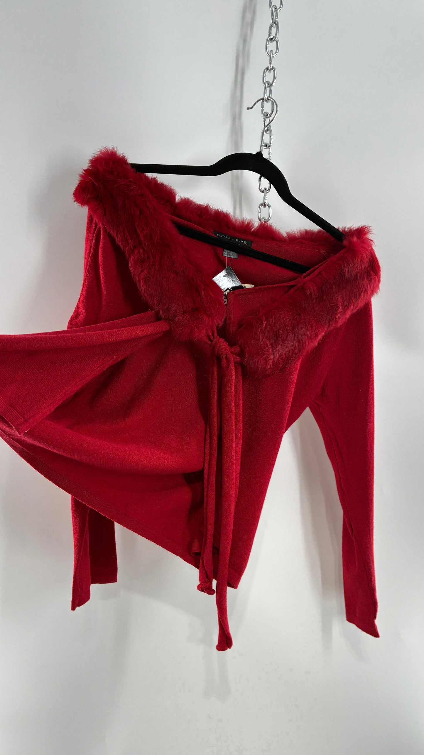 Deadstock Vintage BETTE SUNG Red Tie Bust Cardigan with Genuine Rabbit Fur Collar (Large)