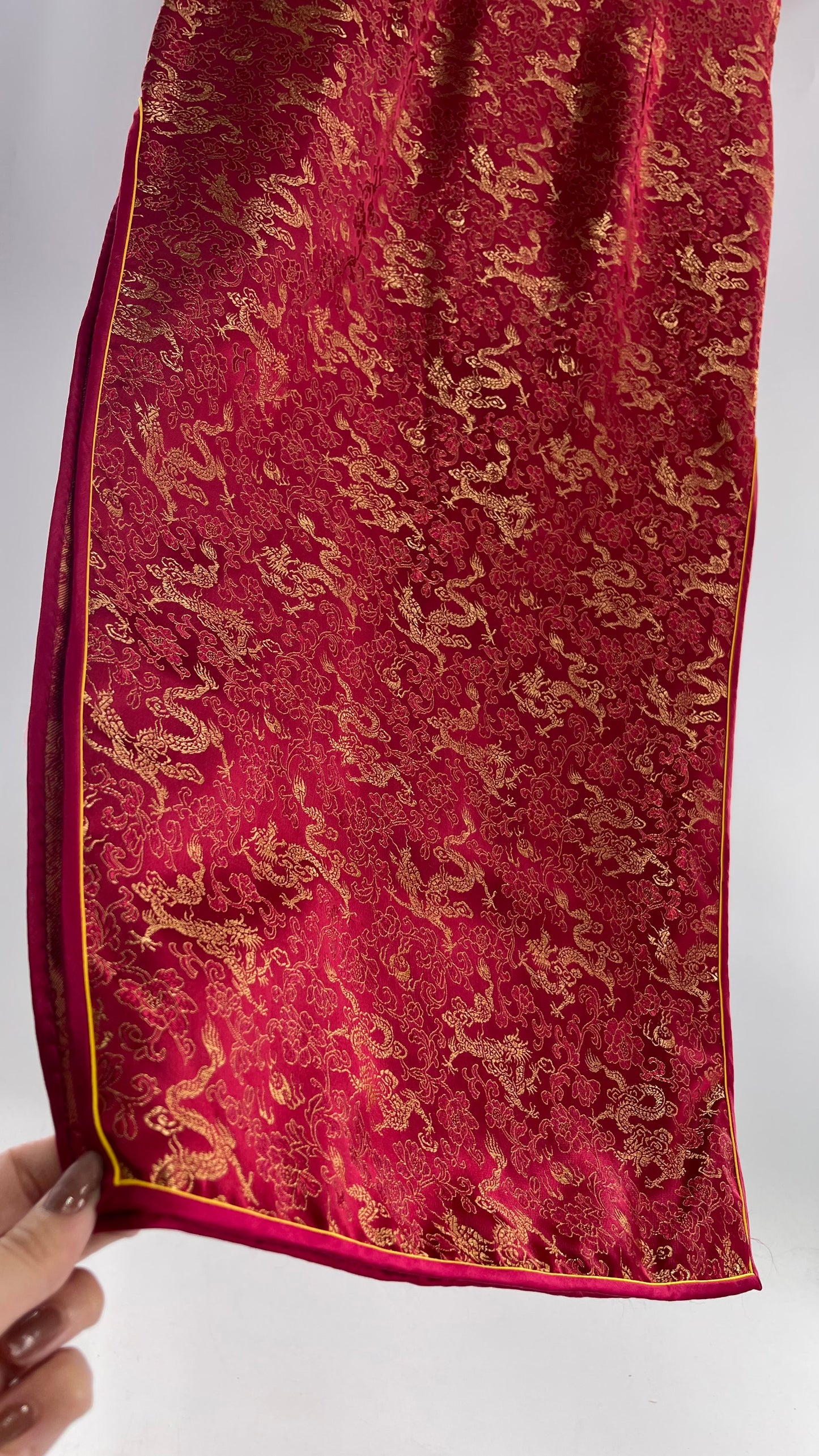 Vintage 1980s Chinese Red Silk Dragon Motif Printed/Embroidered Qipao (XL)