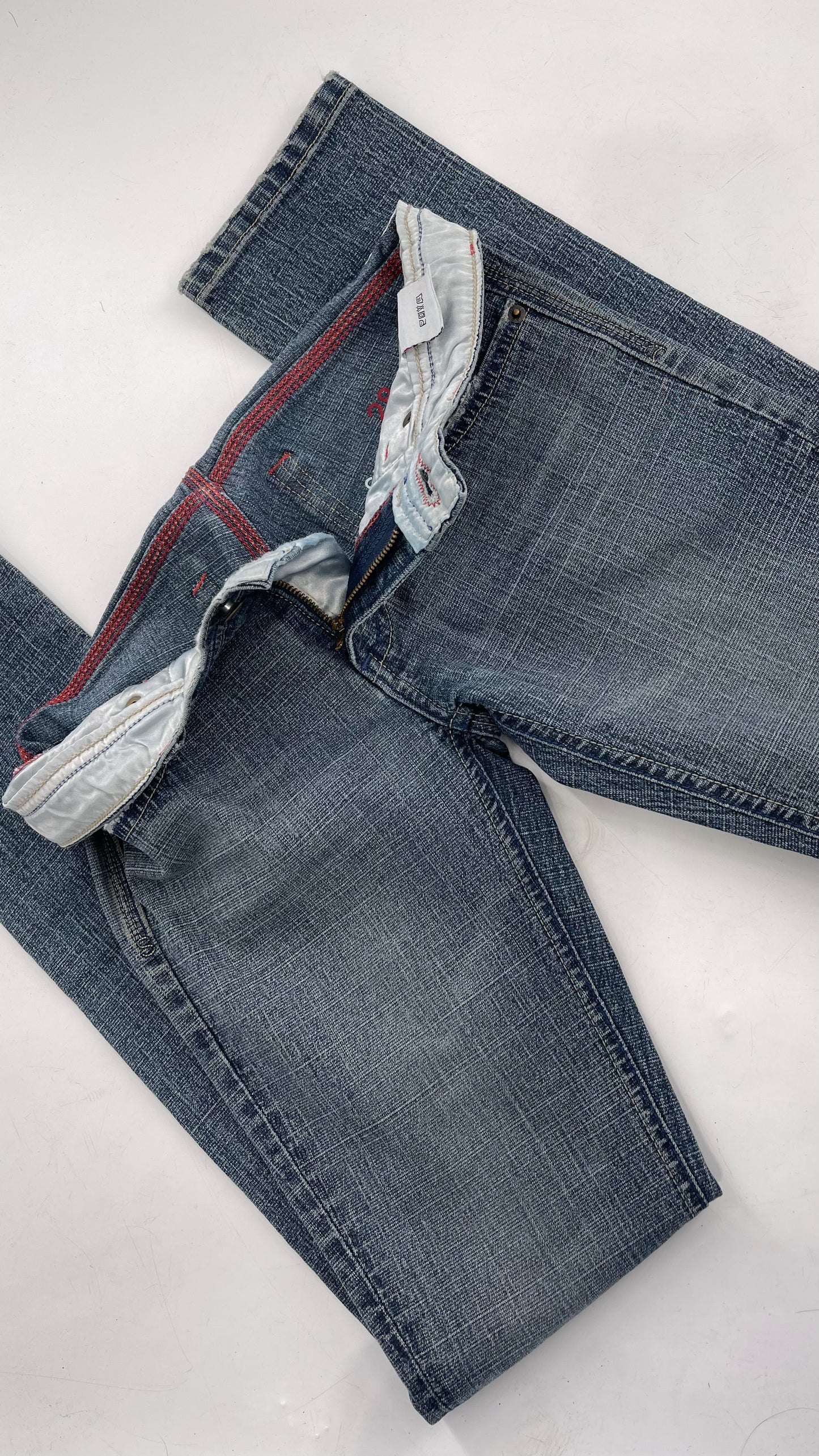 Vintage Smart AS JEANS Light Wash with Silver Metallic Female Posing Silhouette and Paulina Field Embroidery (28)
