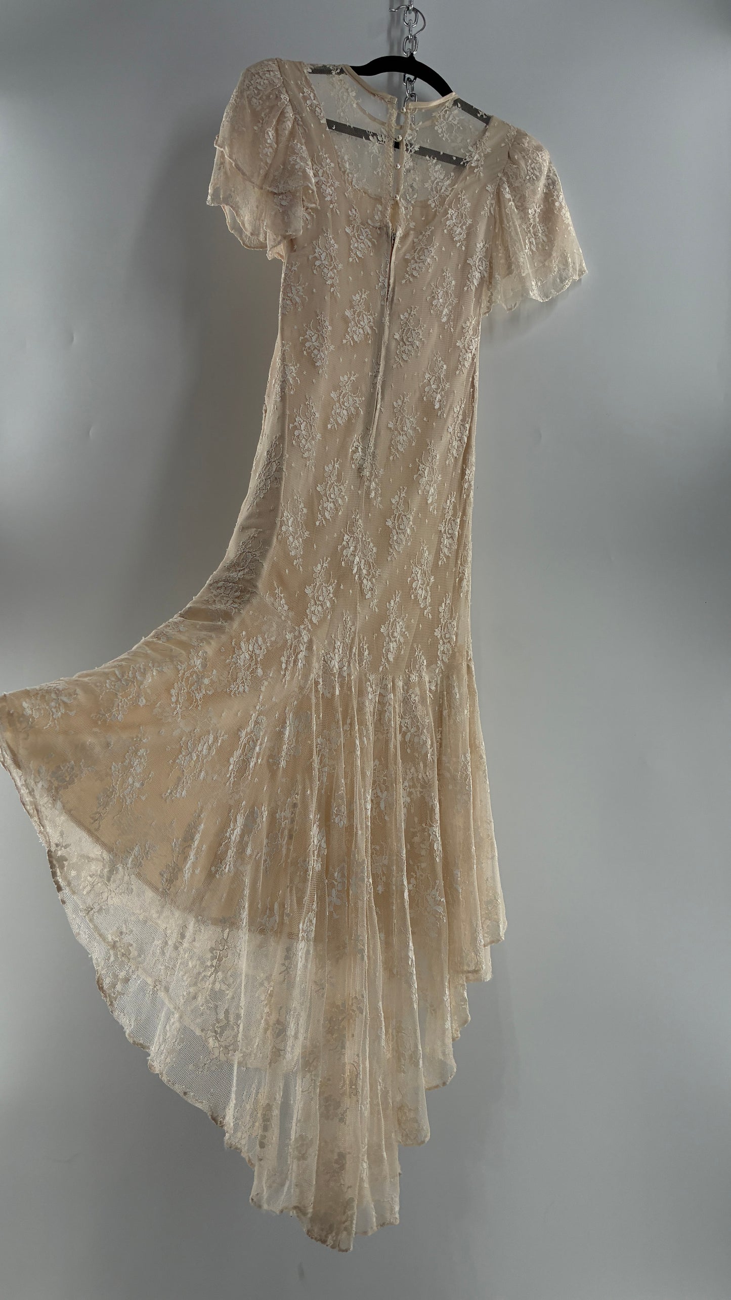 Vintage Ivory Lace Gown with Petal Sleeves, Tiered Hemline (5/6)