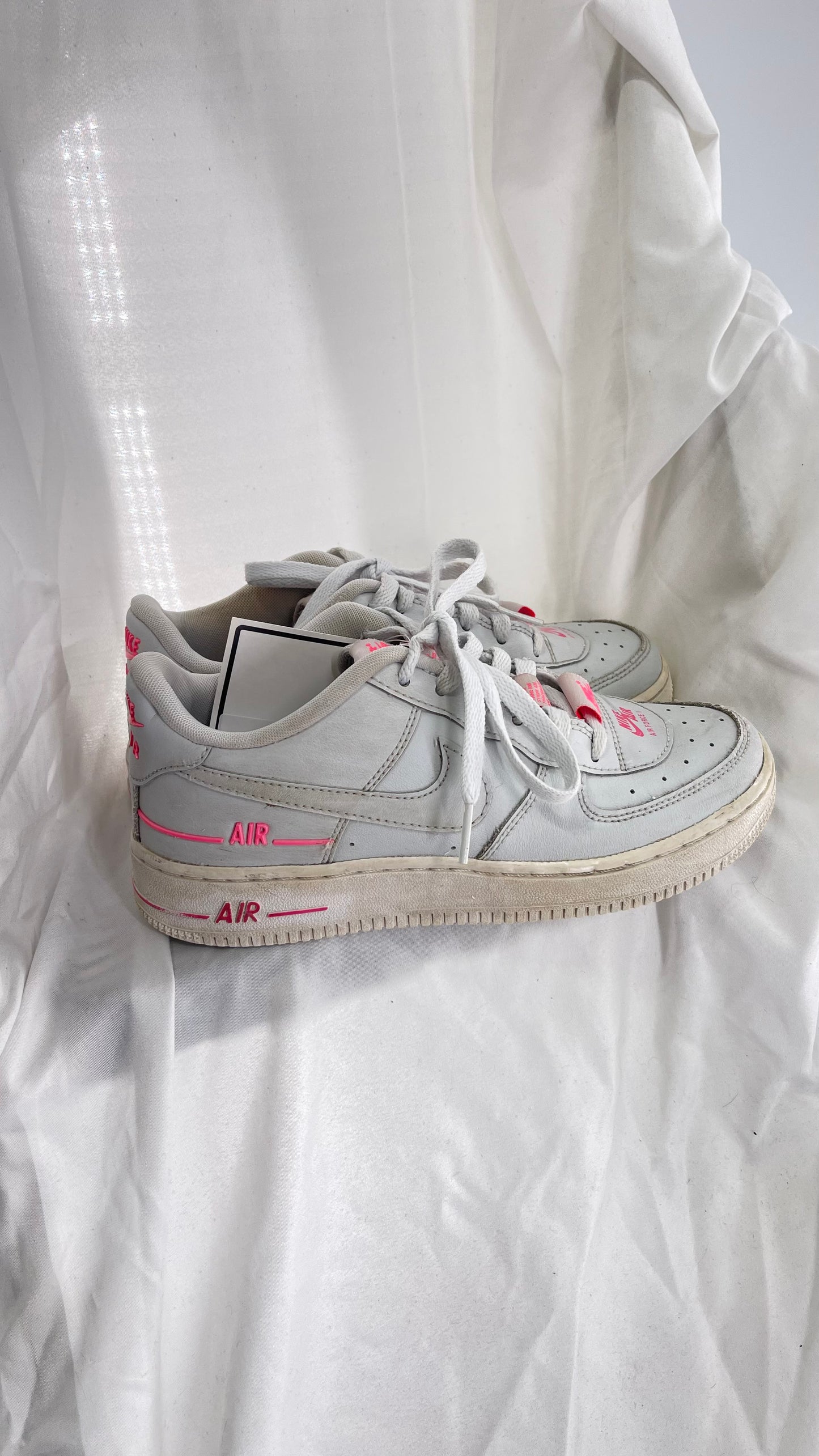 Custom Nikes Worn White with Tags on Laces and Neon Pink Details (4Y)