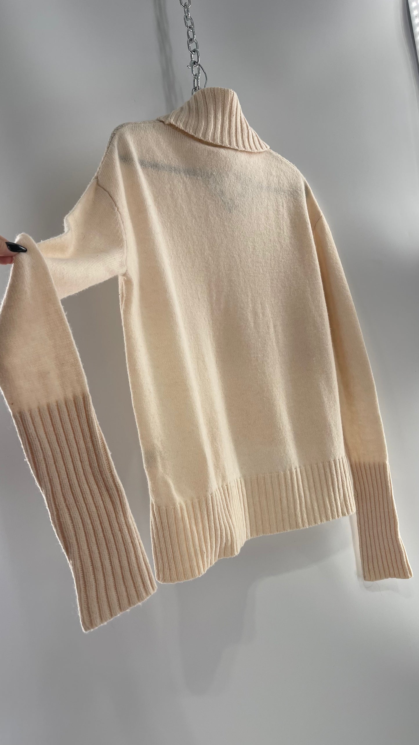 MOTH Anthropologie 80% Wool Ivory Off White Knit Turtle Neck Sweater (Small)