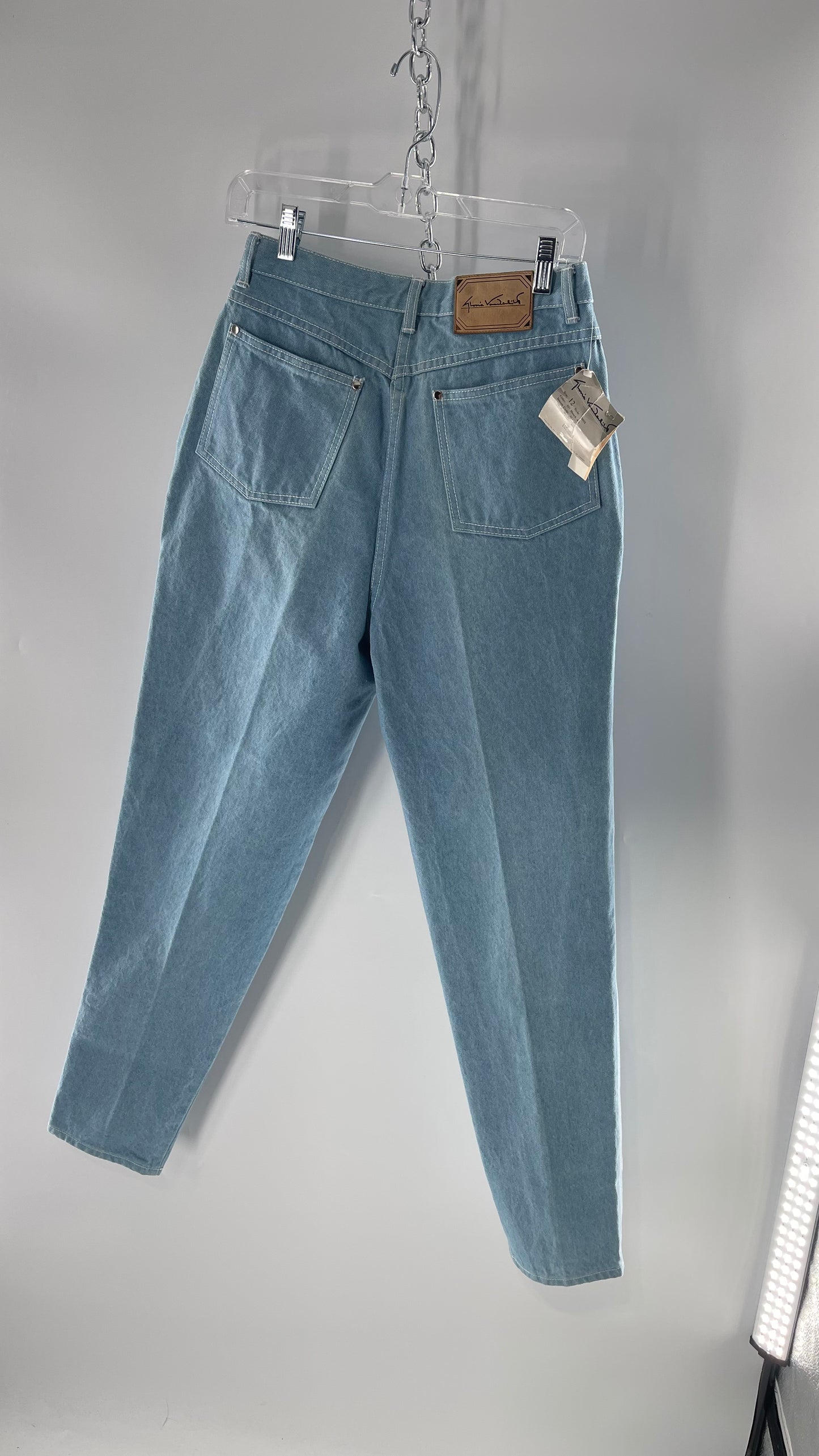 Deadstock Vintage Gloria Vanderbilt Light Wash High Waisted Jeans (12)