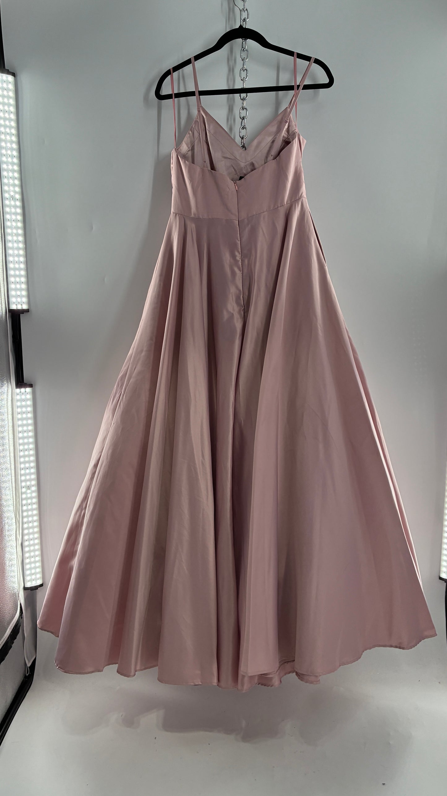 Vintage DANCING QUEEN Dusty Pink Voluminous Ballgown with Multiple Layers of Tulle (XL)