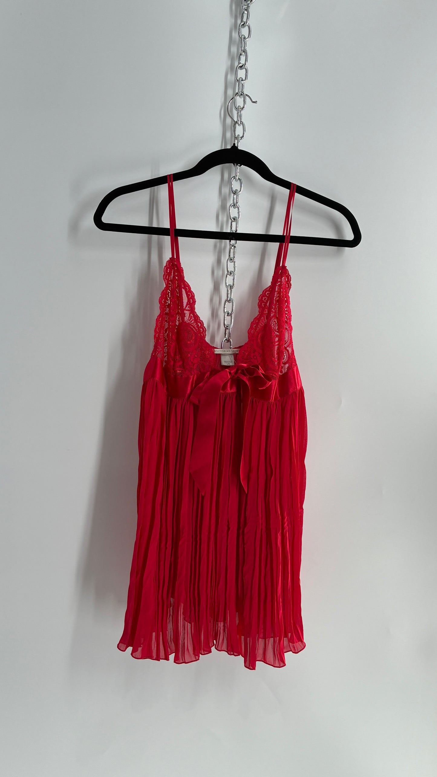 Vintage Victoria’s Secret Red Satin Underbust Bow Babydoll Camisole (Large)