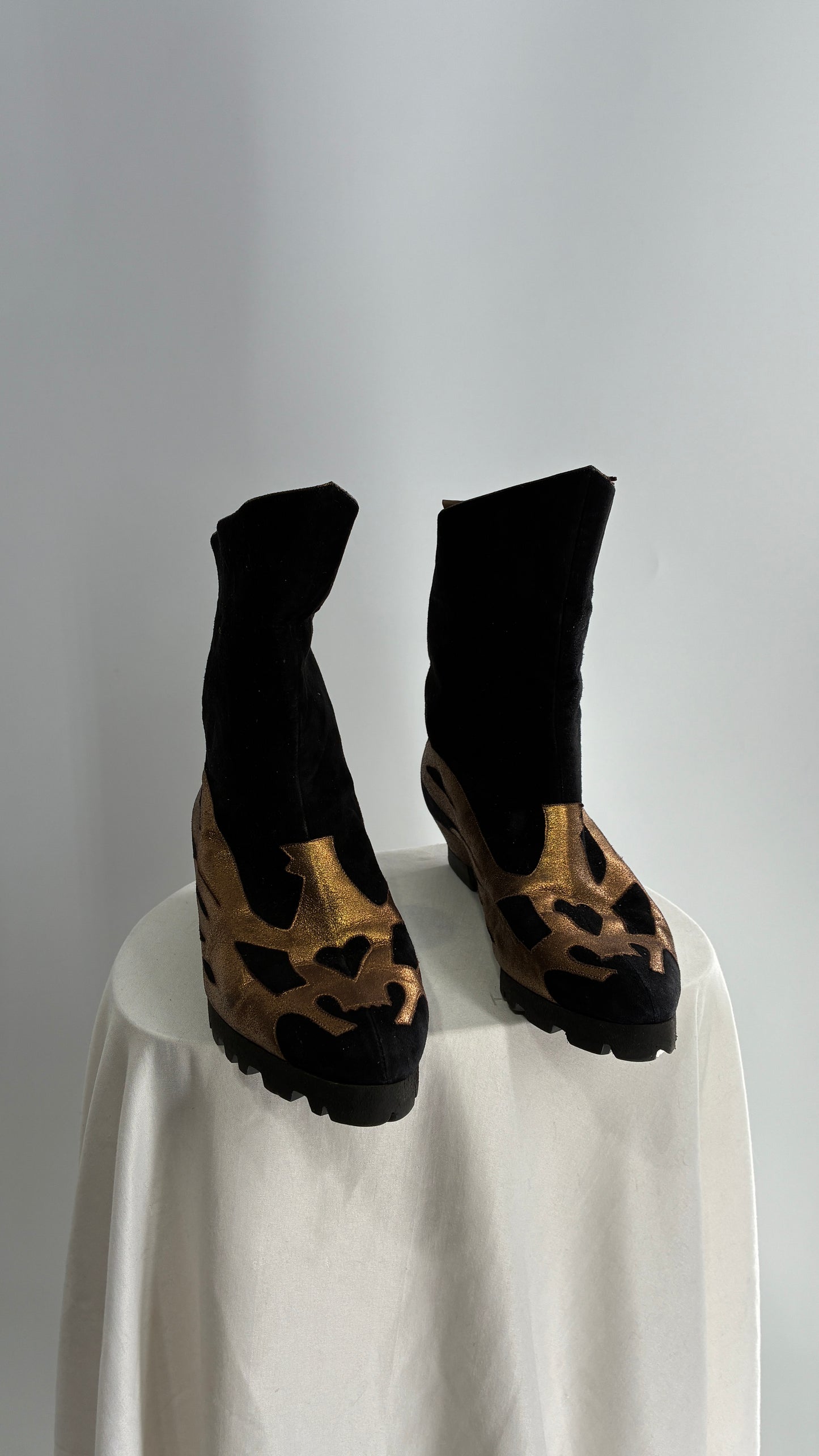 Vintage 1960s Pancaldi for MARLOWE Black Suede Gold/Bronze Appliqué Patchwork Pointed Toe Boot (38.5)
