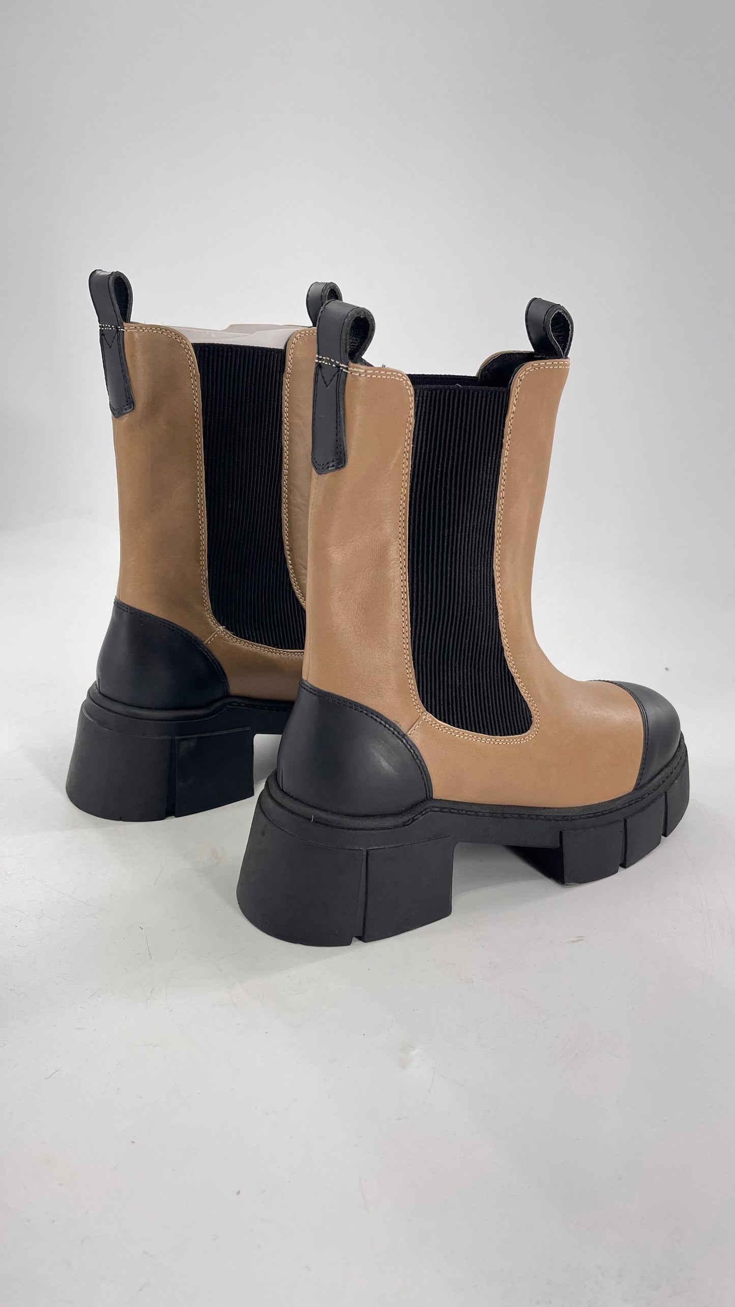 Free People James Chelsea Boot Tan with Chunky Heel and Raised Platform Sole (37.5)