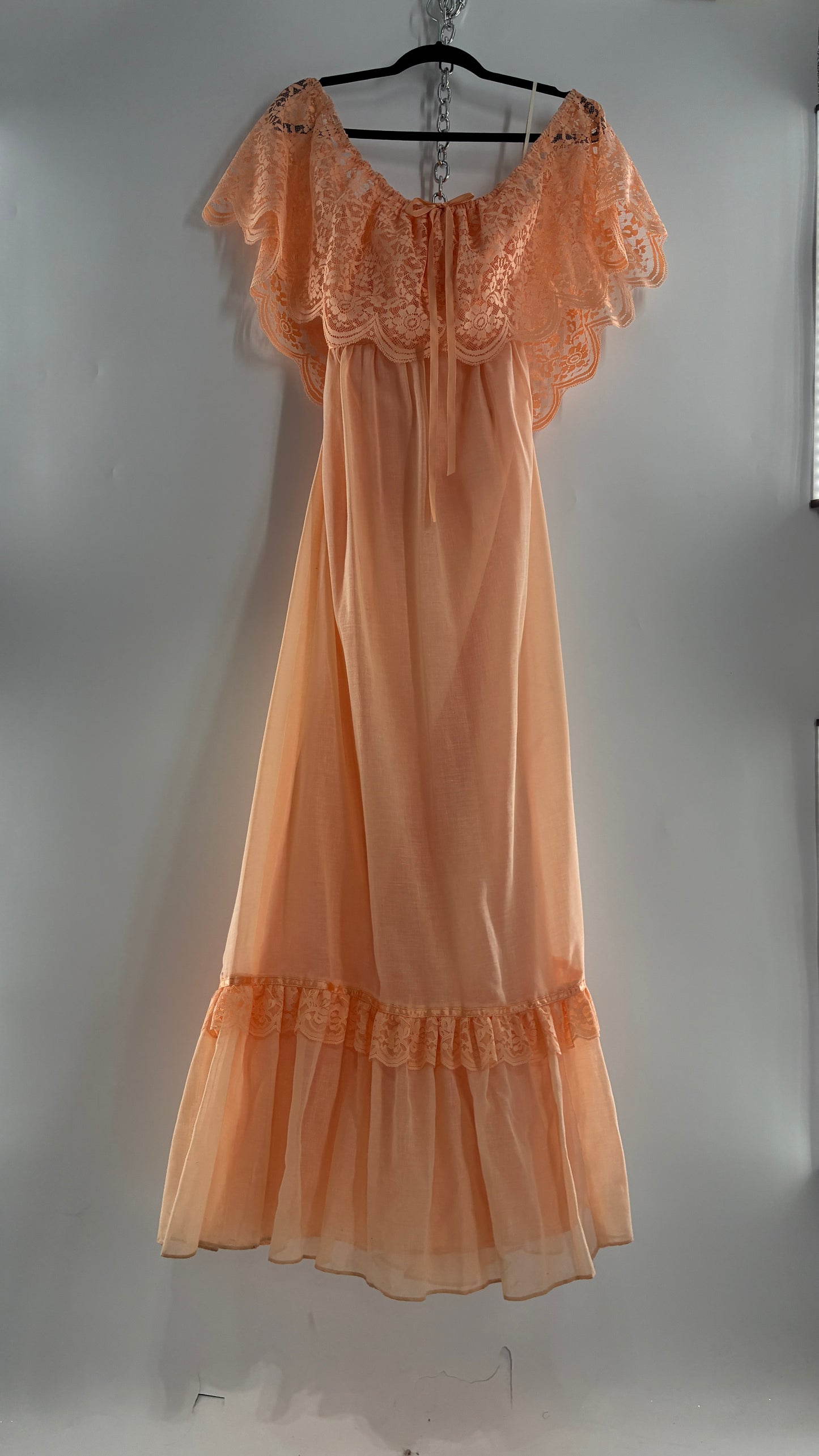 Vintage 1960s Ruffled Off the Shoulder Peach Full Length Voluminous Gown with Tie Back (9/10)