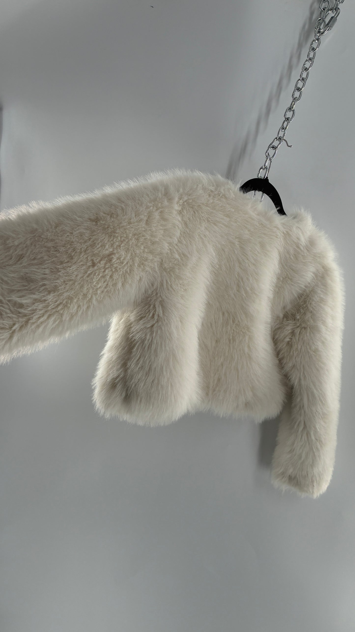 White Fluffy Cropped Jacket (Y14/XS/S)