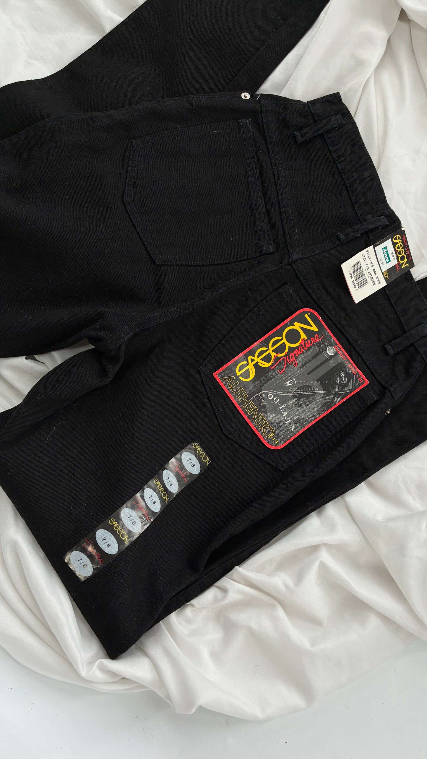 Deadstock Vintage 1980s SASSON Black High Waisted Mom Jean (7/8)