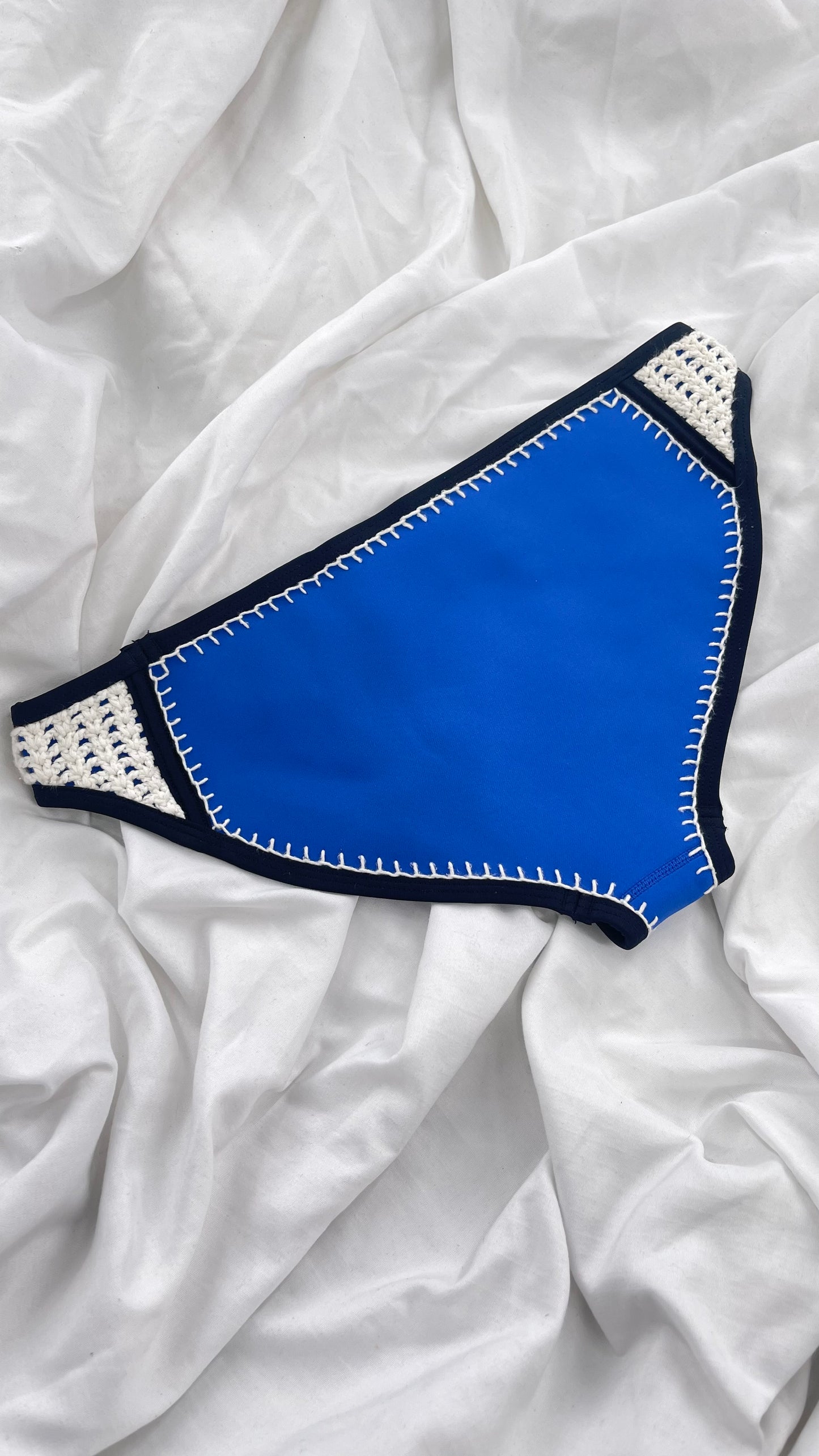 TRIANGL Swim Royal Blue and Black Neoprene Swim Bottoms with Crochet Sides (Small)