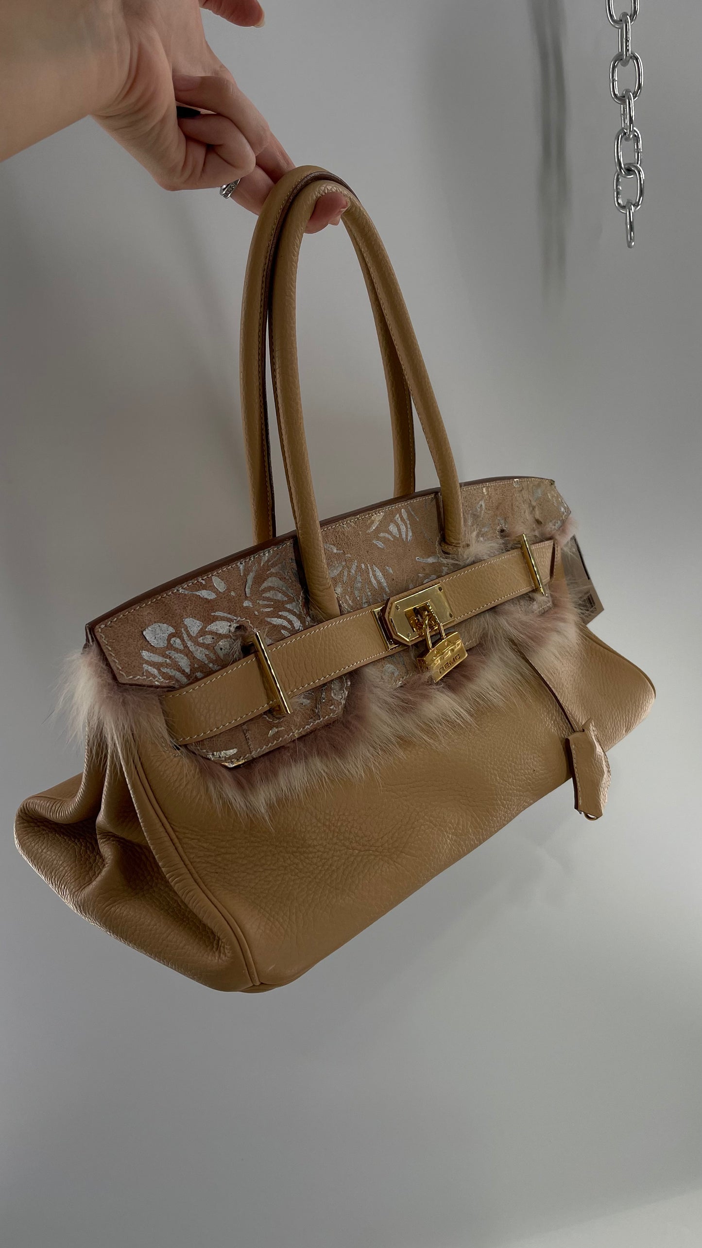 Vintage REMC R.ENGEL Monte Cristo High Society Tan Leather Purse with Silver Embossed Leather Detail, Feather Trim and Heavy Gold Locket Birken Look Alike