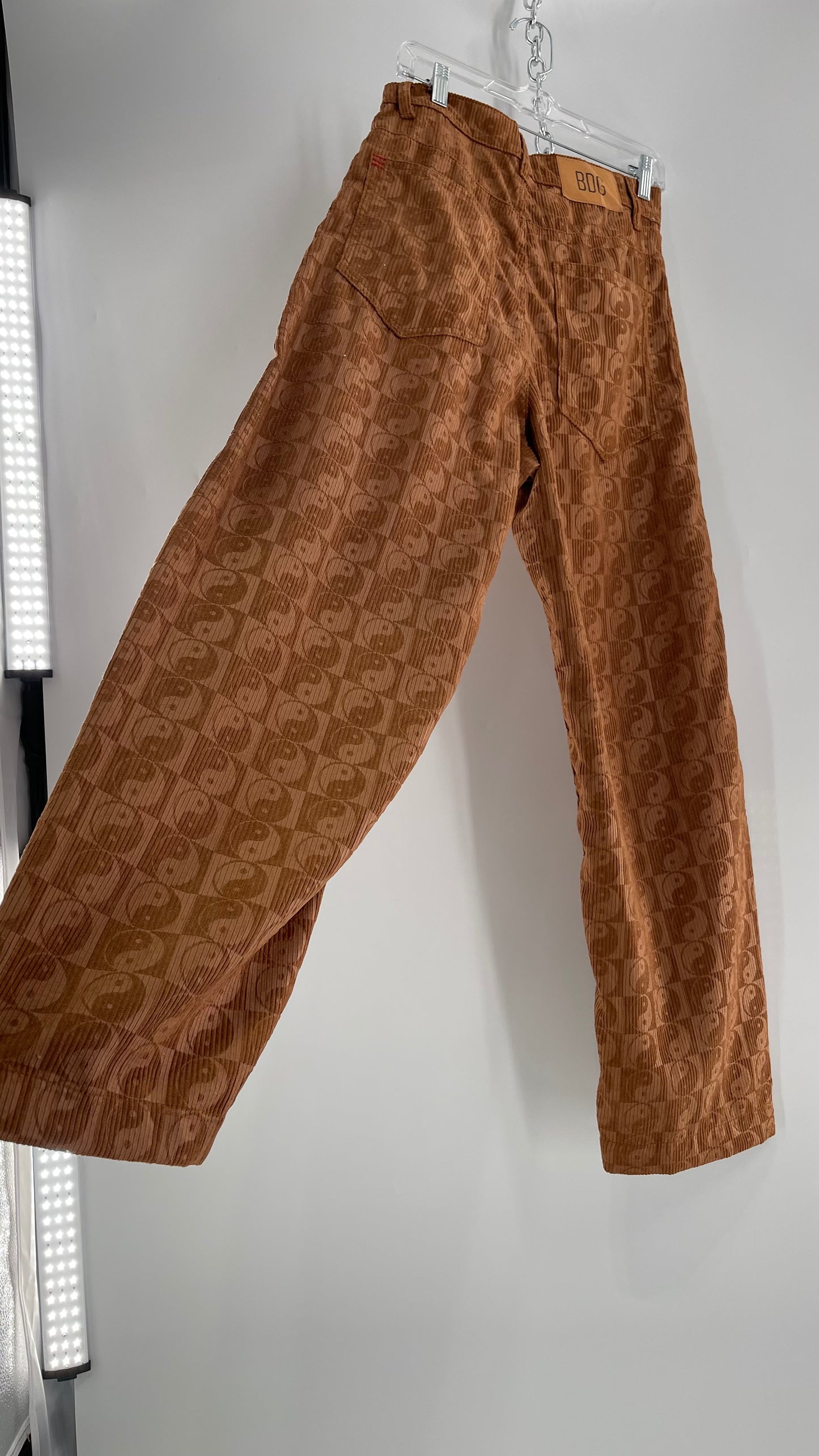BDG Corduroy Checkered Ying Yang Straight Legs (28)