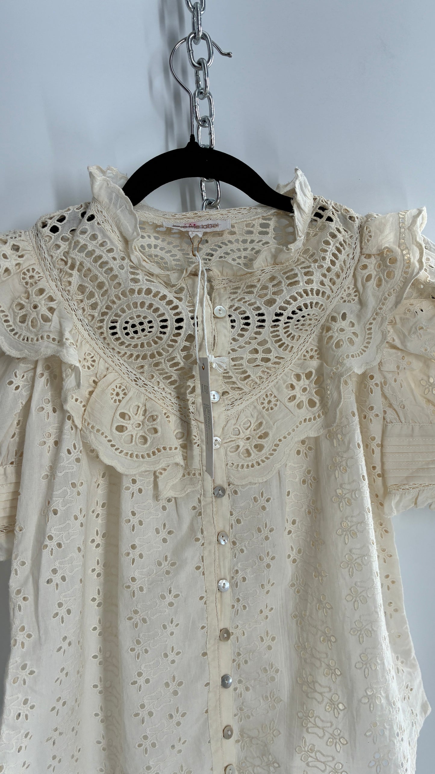 Love the Label Off White Button Front Puff Sleeve, Lace Eyelet Blouse (XS)