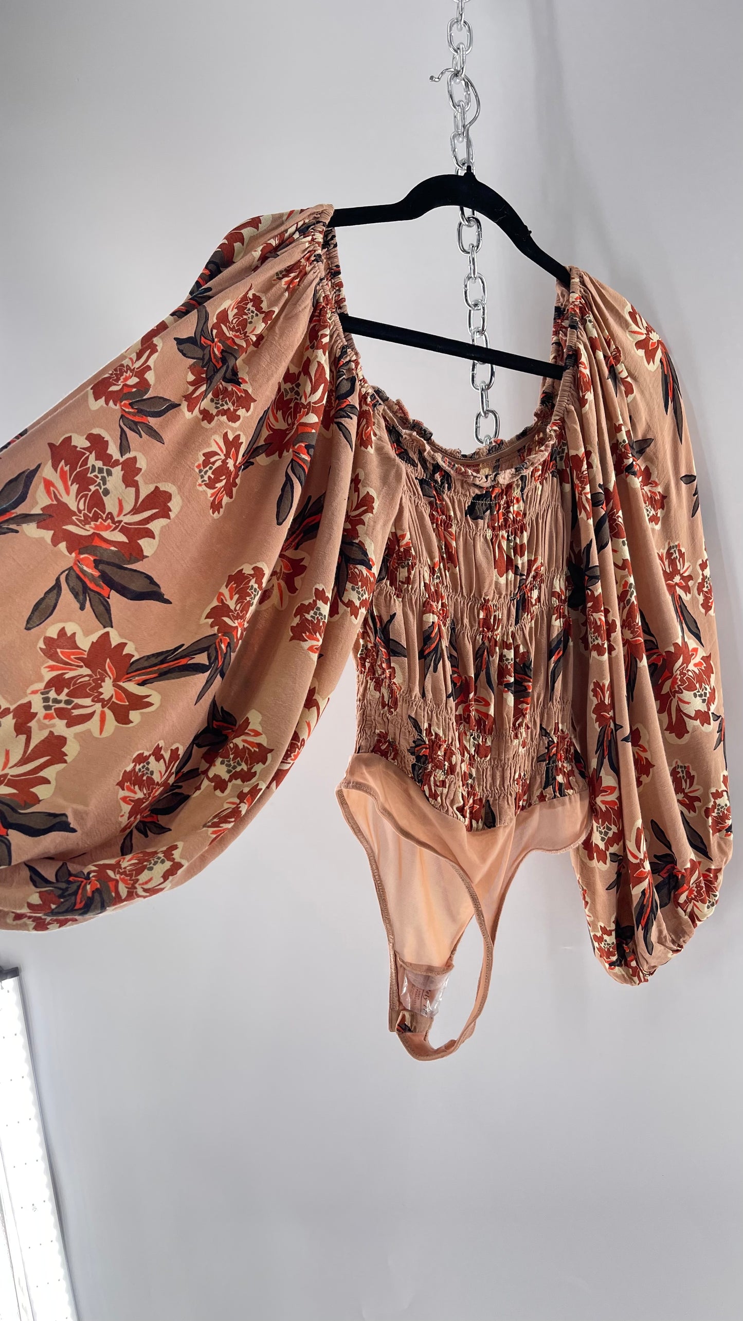 Free People Dusty Pink Smocked Floral Bodysuit with Dramatic Excessive Bubble Sleeves (XS)