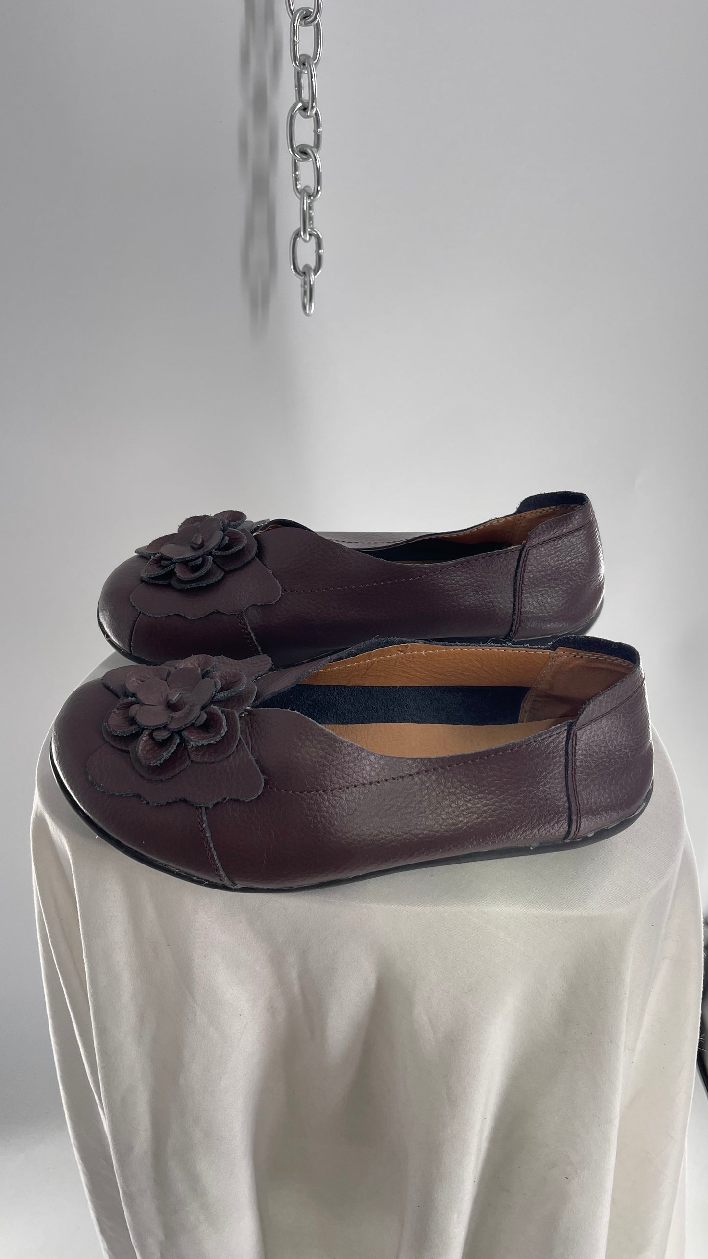 Vintage Leather Burgundy Brown Floral Flat (41)