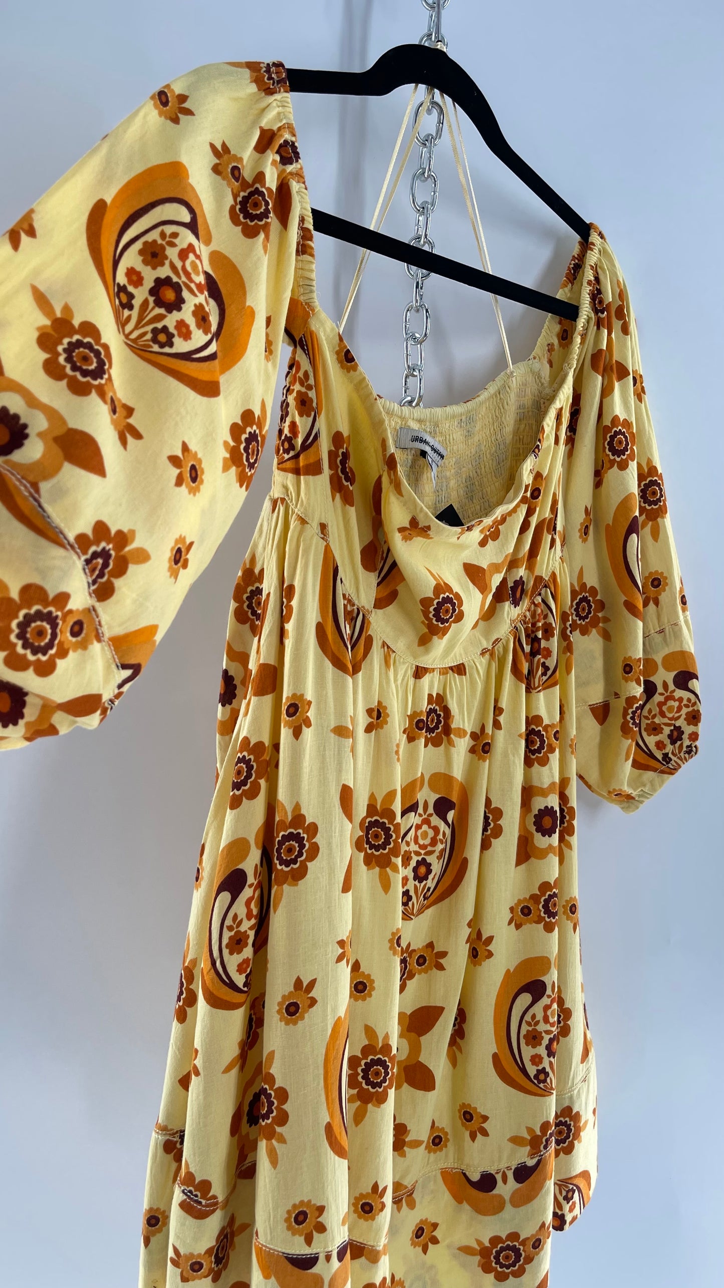 Urban Outfitters 1970s Puff Sleeve Retro Printed Babydoll Mini (Small)