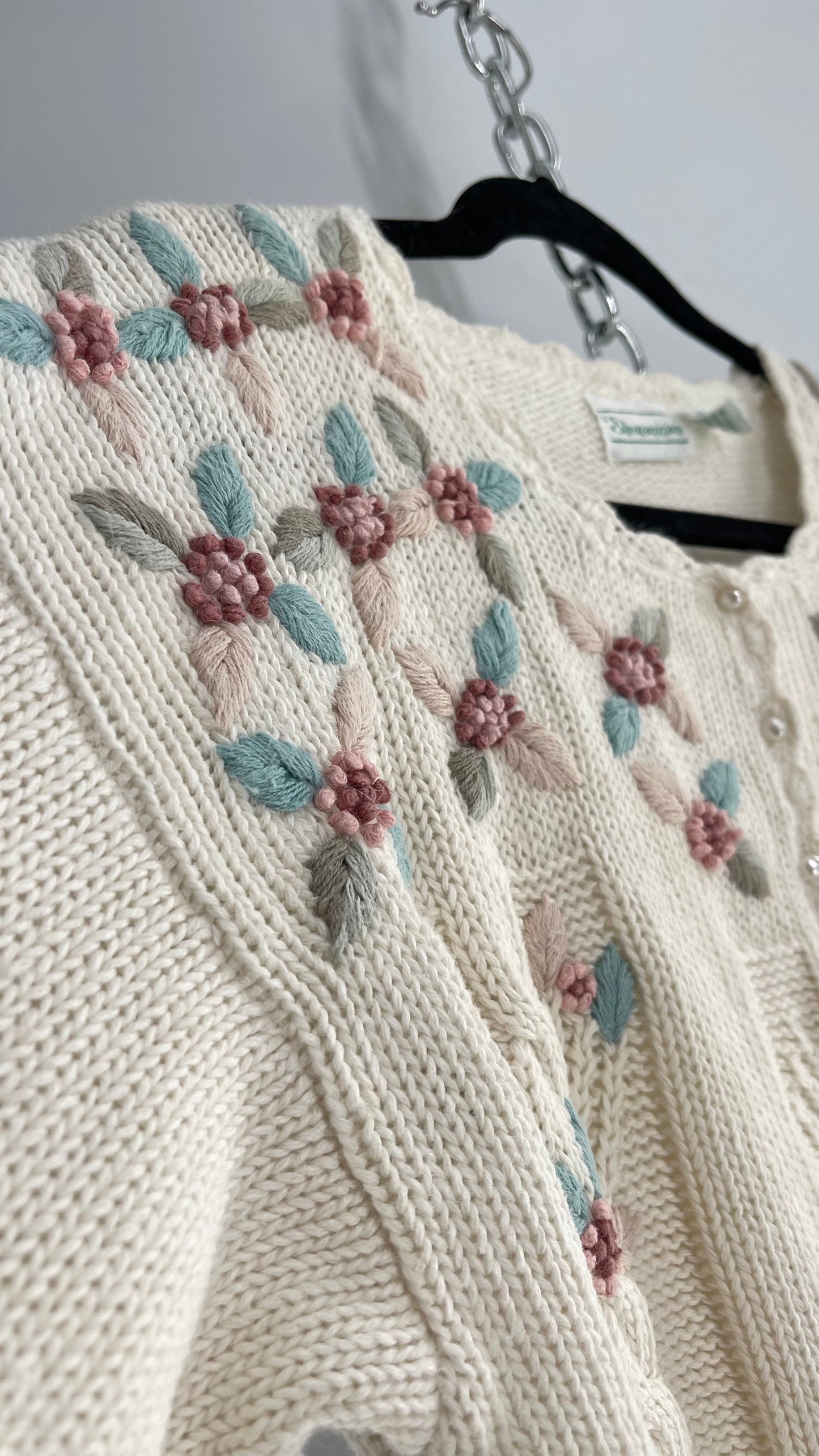 Shenanigans 55% Ramie45% Cotton Embroidered Off White Knit Sweater (Medium)