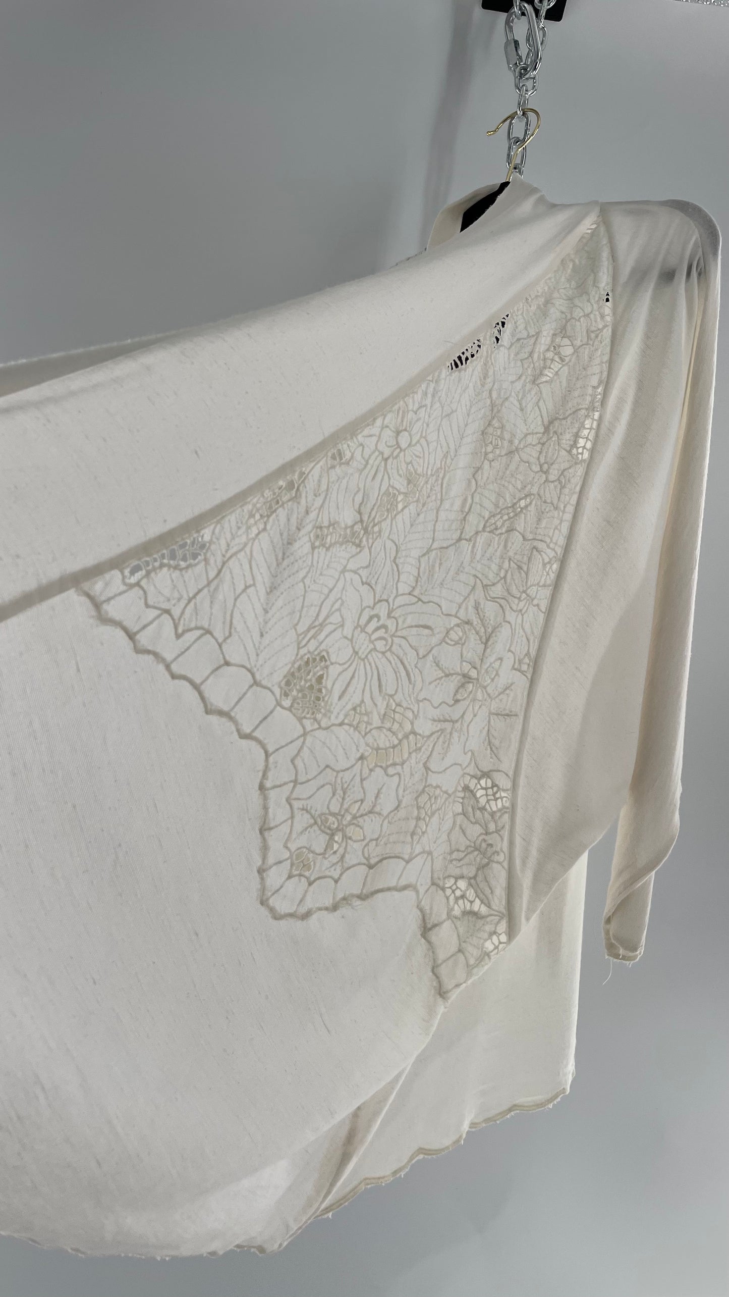 Intimately Free People Linen/Cotton White Cape with Embroidery Design (Medium)
