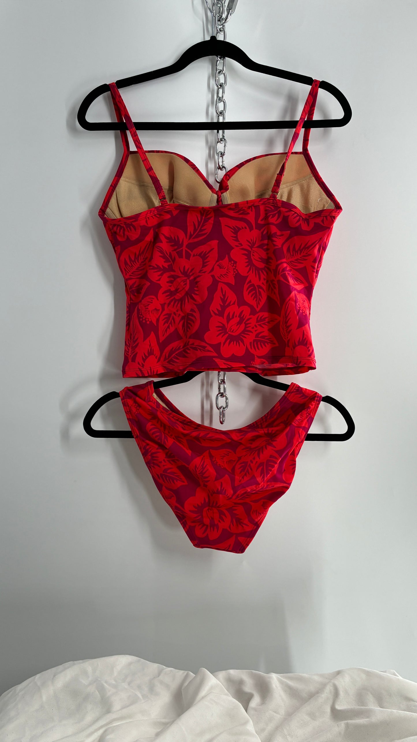 Vintage Victoria’s Secret Tropical Patterned Tankini Set with Underwire (38C, M)