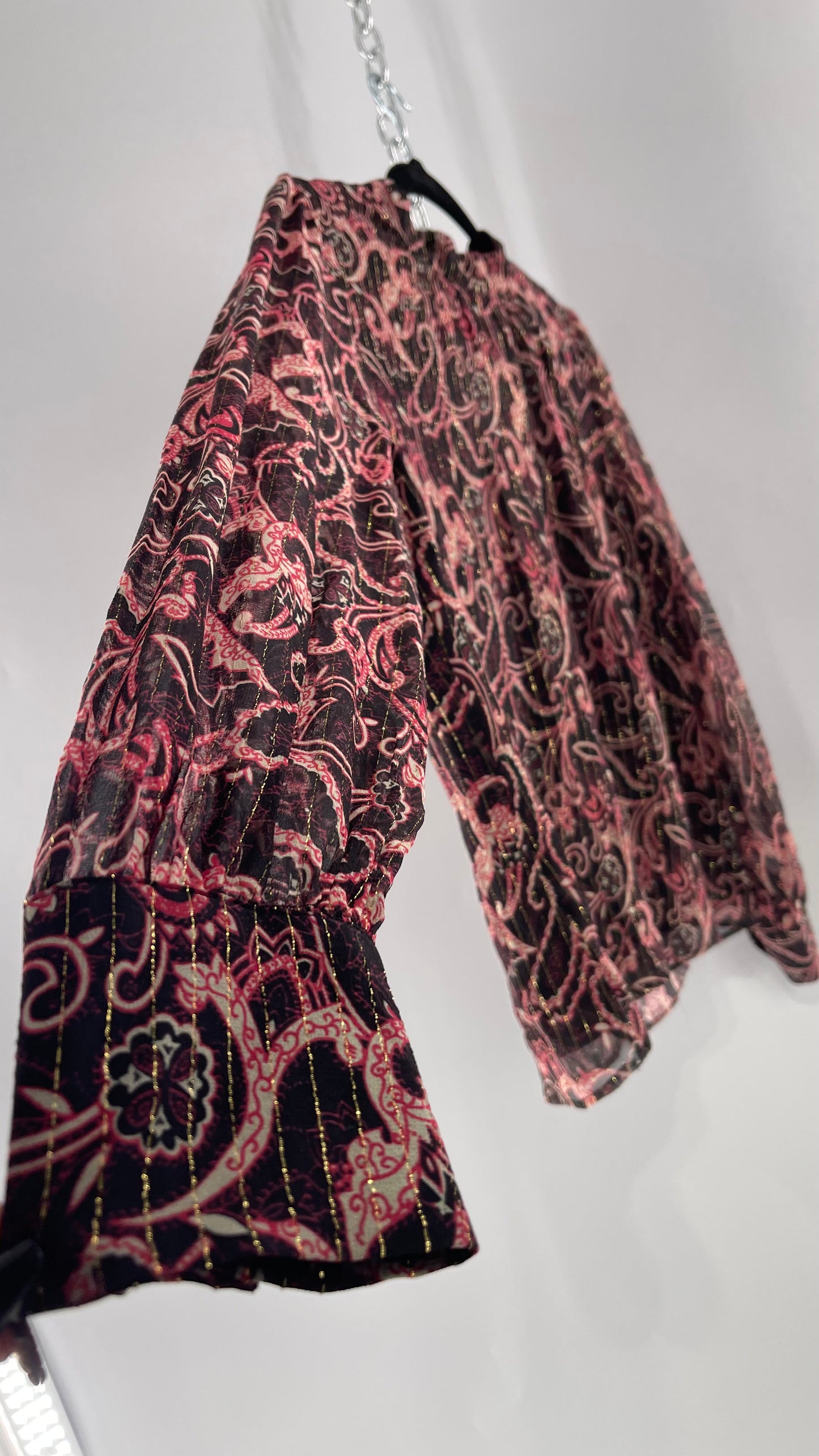 Kachel 95% Silk Black Paisley Blouse with Gold Tinsel Bessie Anthropologie (6)