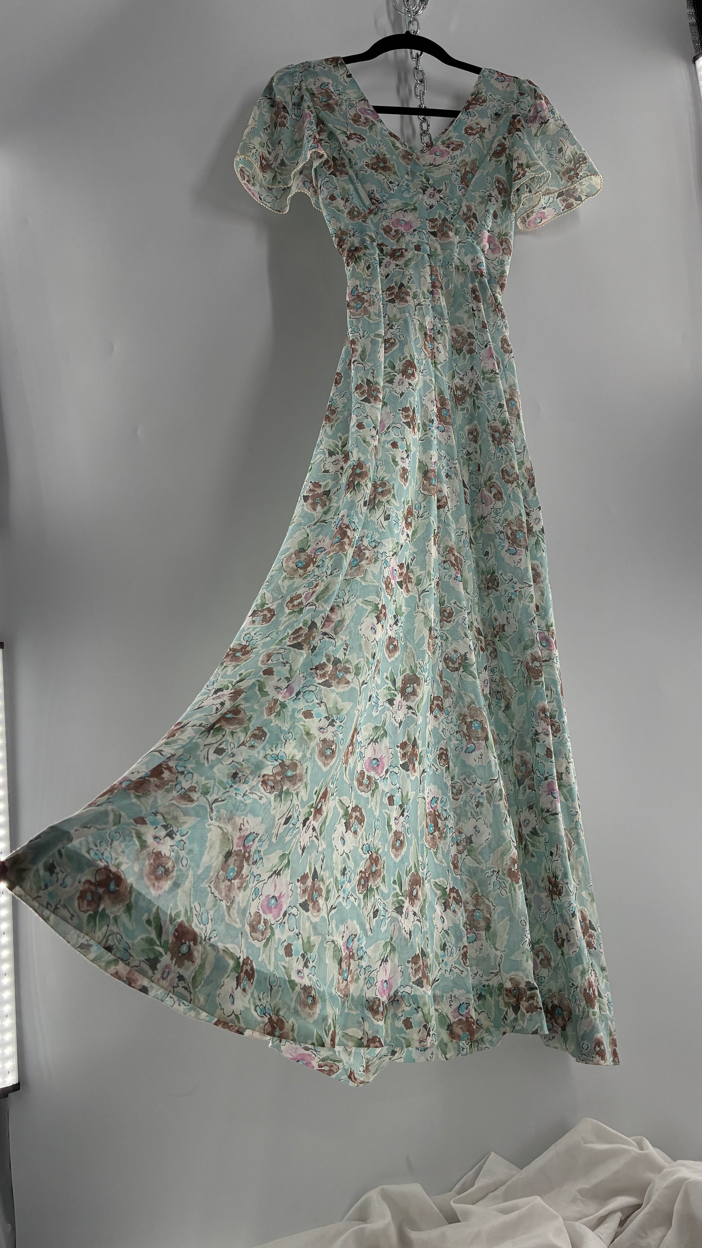 Handmade Vintage PLAIN JANE 1970s Voluminous Floral Gown with Bust Detail and Open Back (XS)