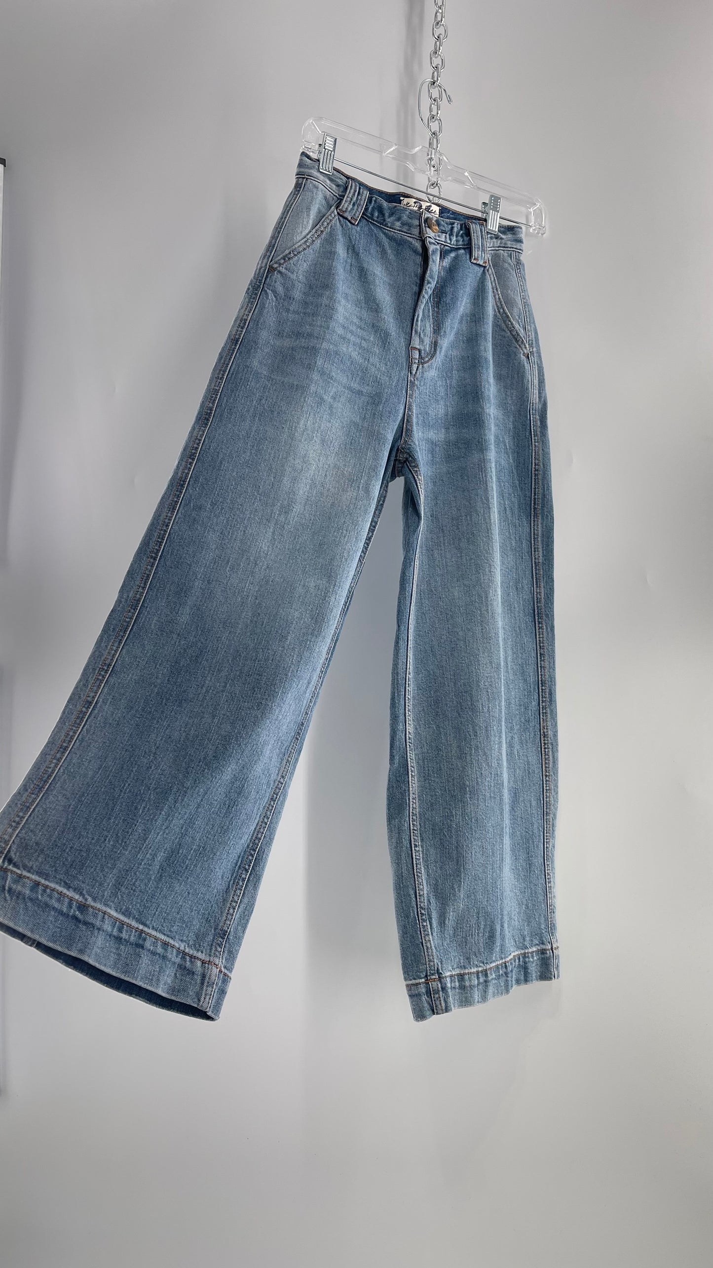 Free People Light Wash Wide Leg Slouchy Jeans (26)