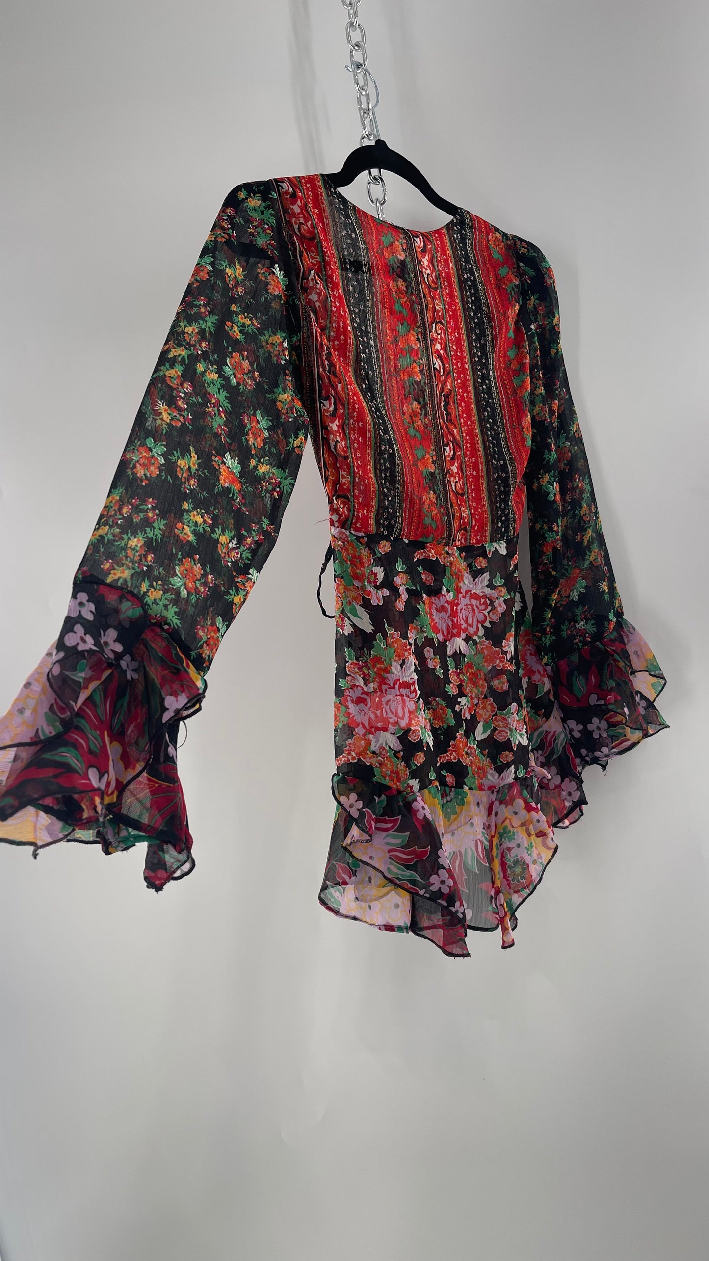 Free People Black Colorful Floral Tie Front Blouse with Ruffled Sleeves and Hem(XS)