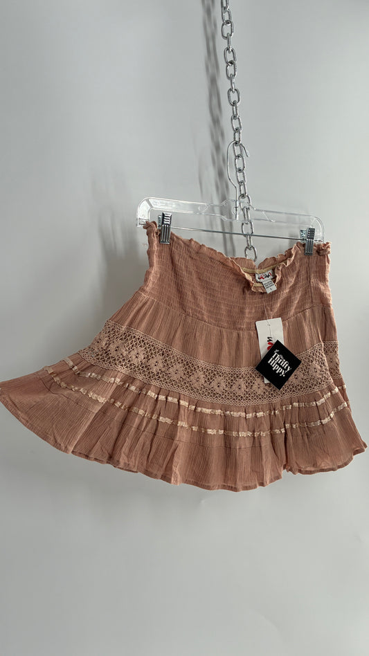 Vintage URthe1 Tan Satin Ribbon and Crochet Lace Mini Skirt (Large)