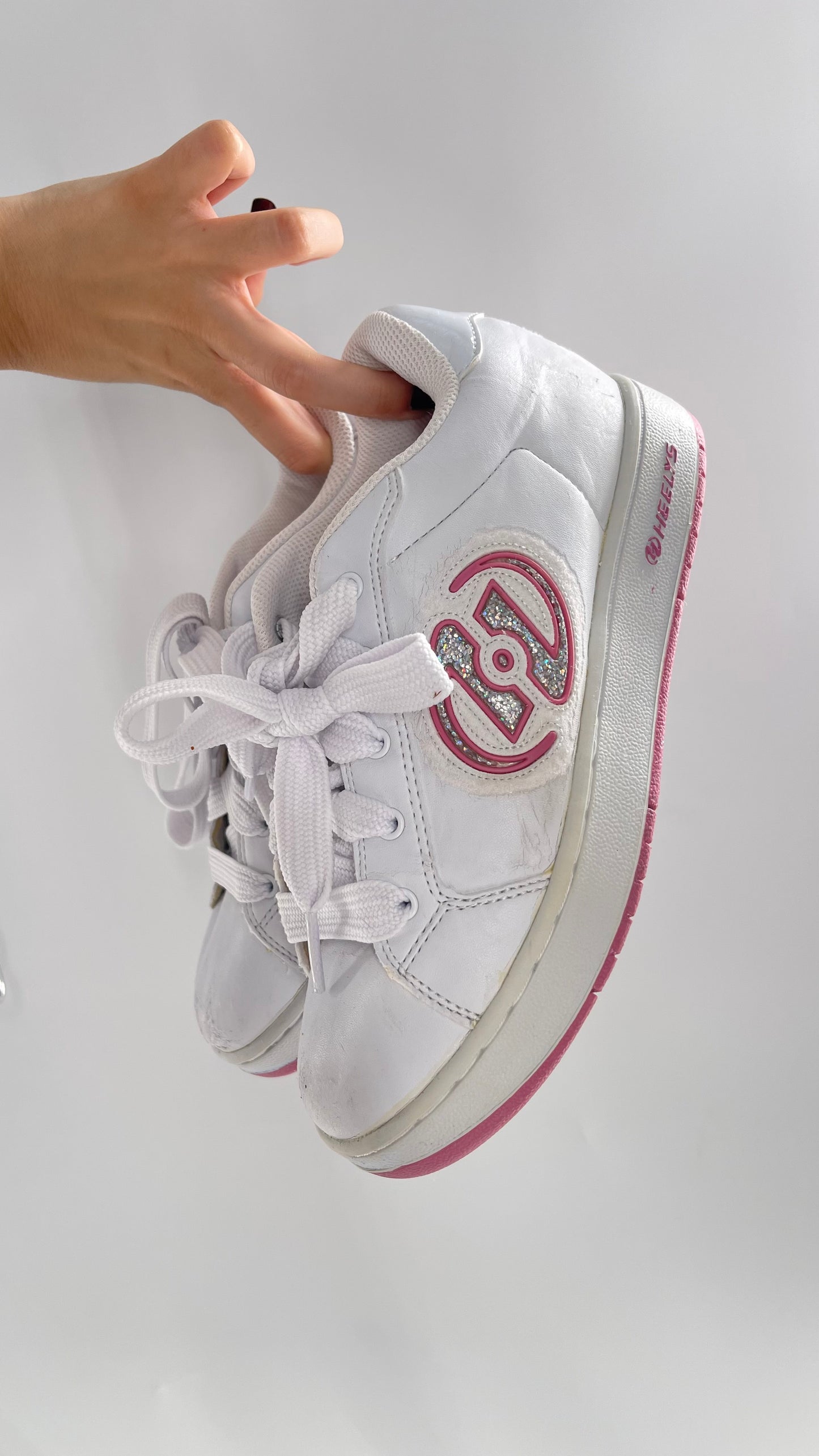 Vintage Scuffed Up White Pink Glitter Heelys (7)