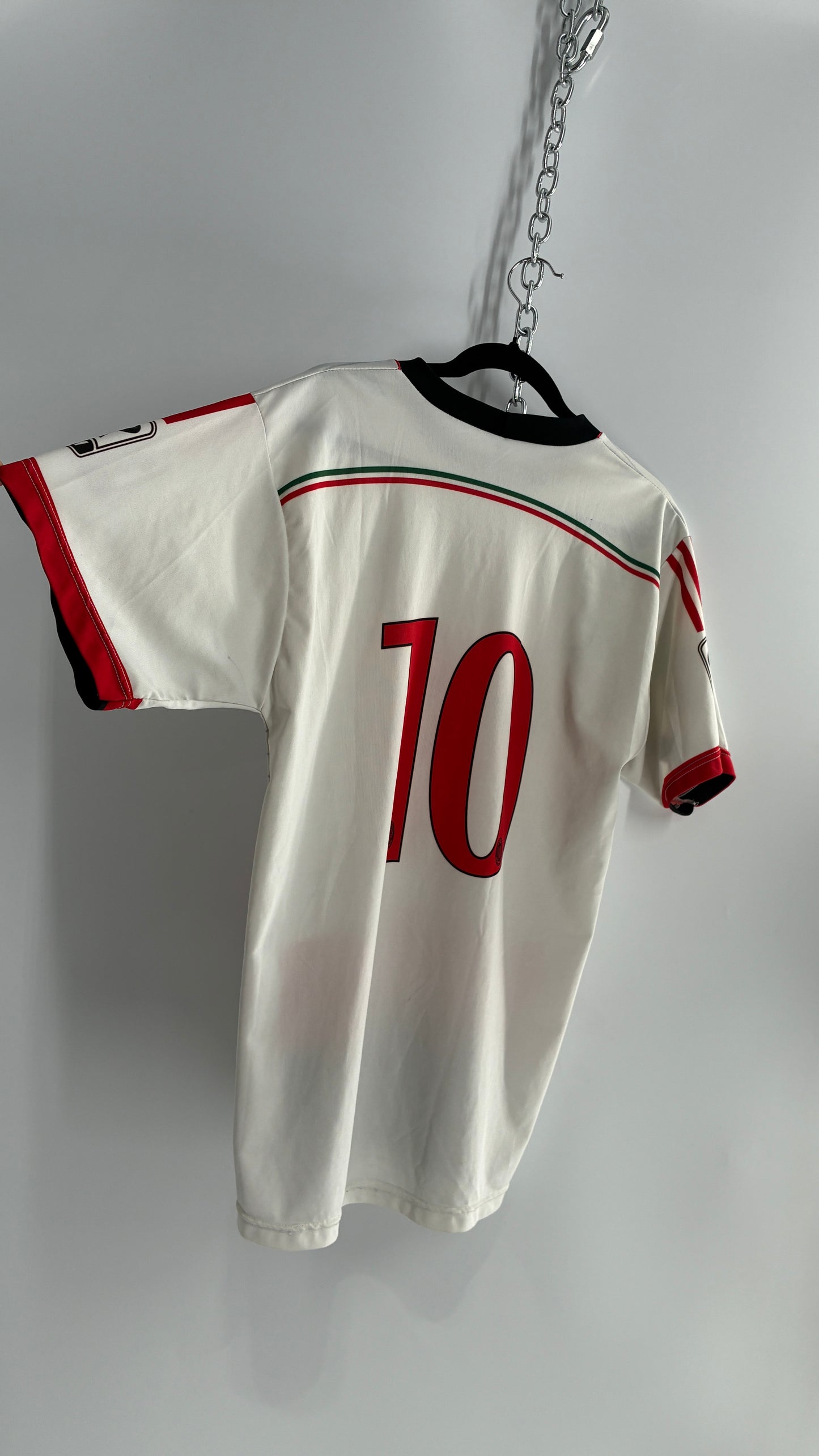 Fly Emirates Men’s Jersey T Shirt (Medium)