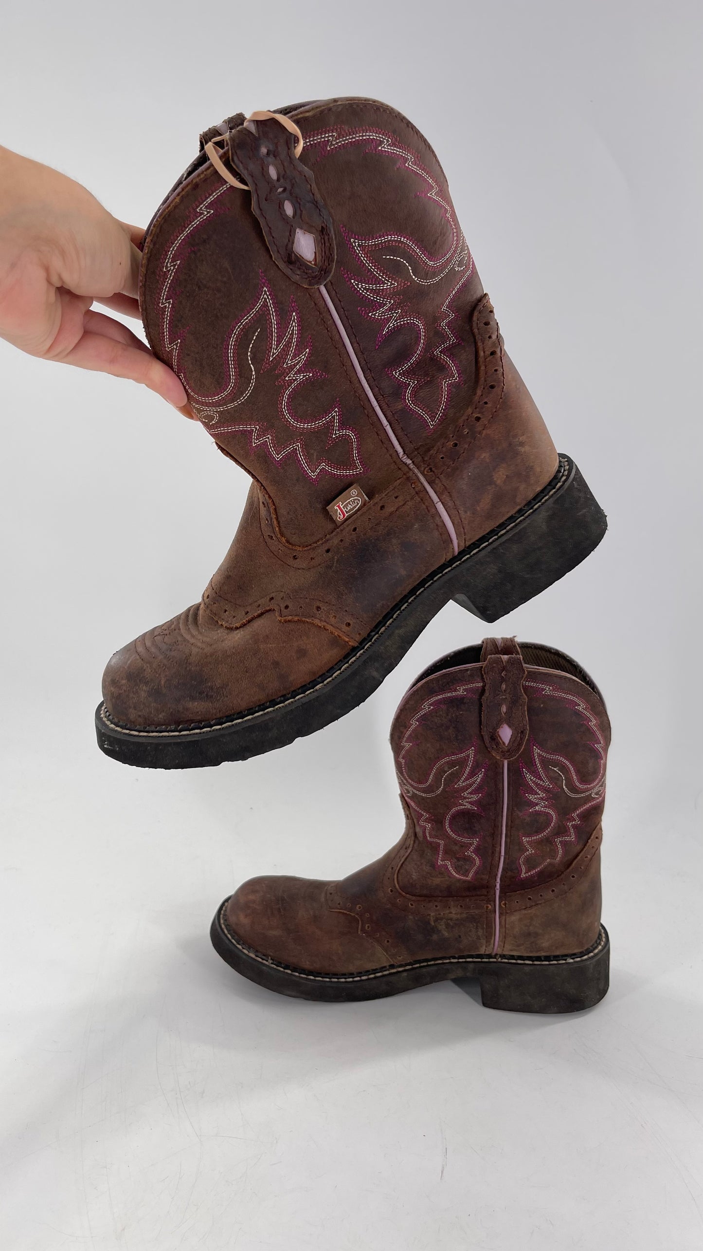 Justin Gypsy Edition Brown Leather Short Cowboy Boot with Pink Embroidery/Stitching (9)