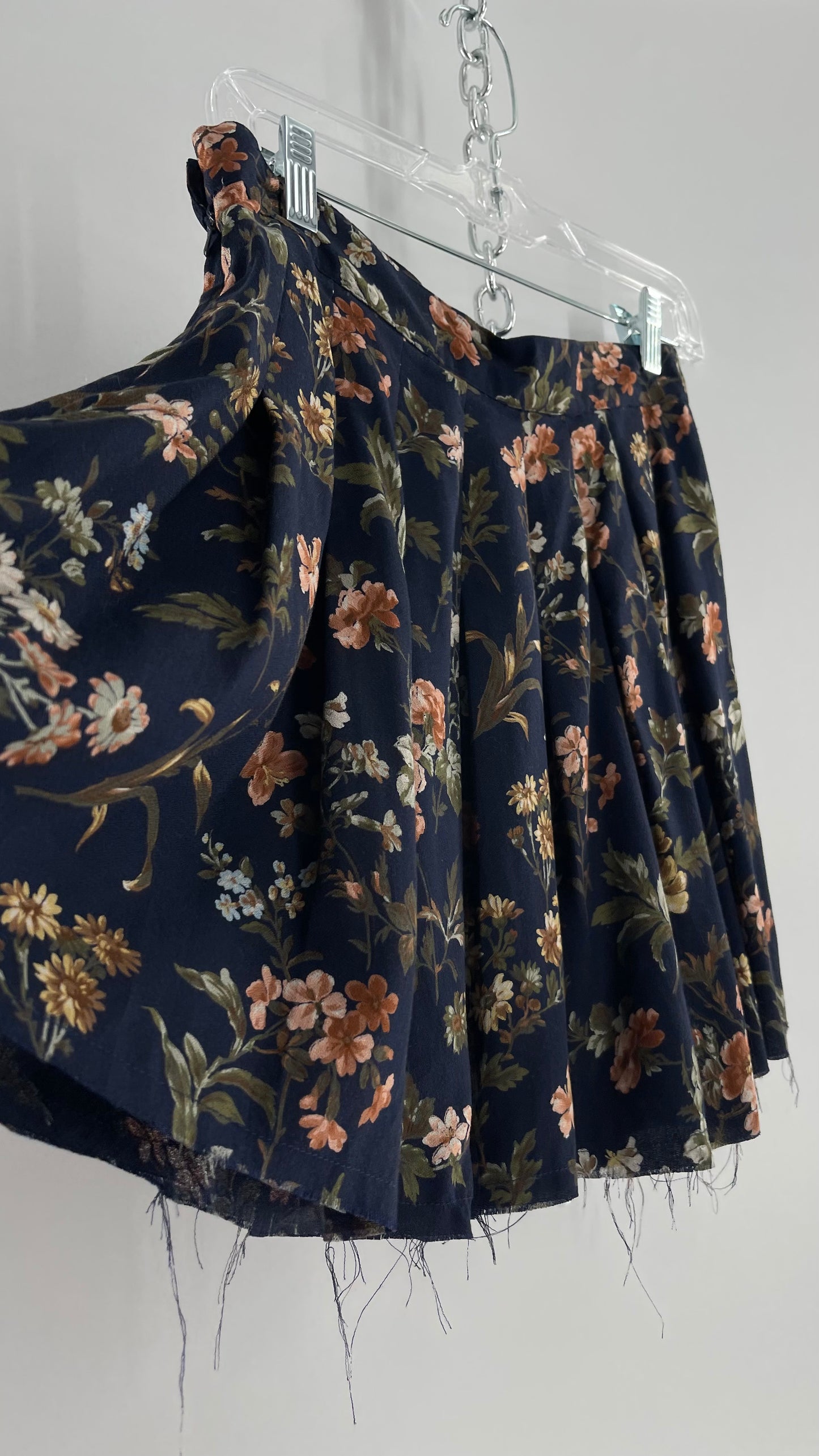 Urban Outfitters Upcycled Renewal Vintage Floral Distressed Pleated Mini Skirt (S)