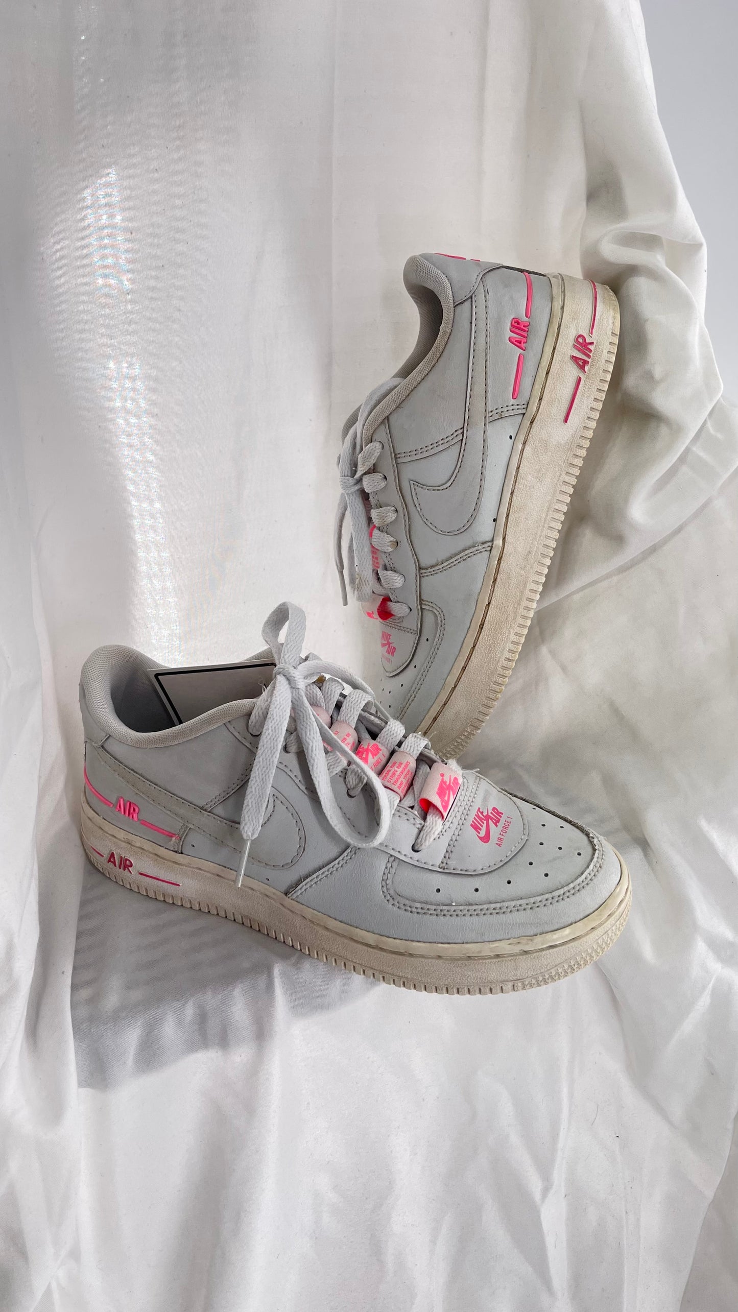 Custom Nikes Worn White with Tags on Laces and Neon Pink Details (4Y)