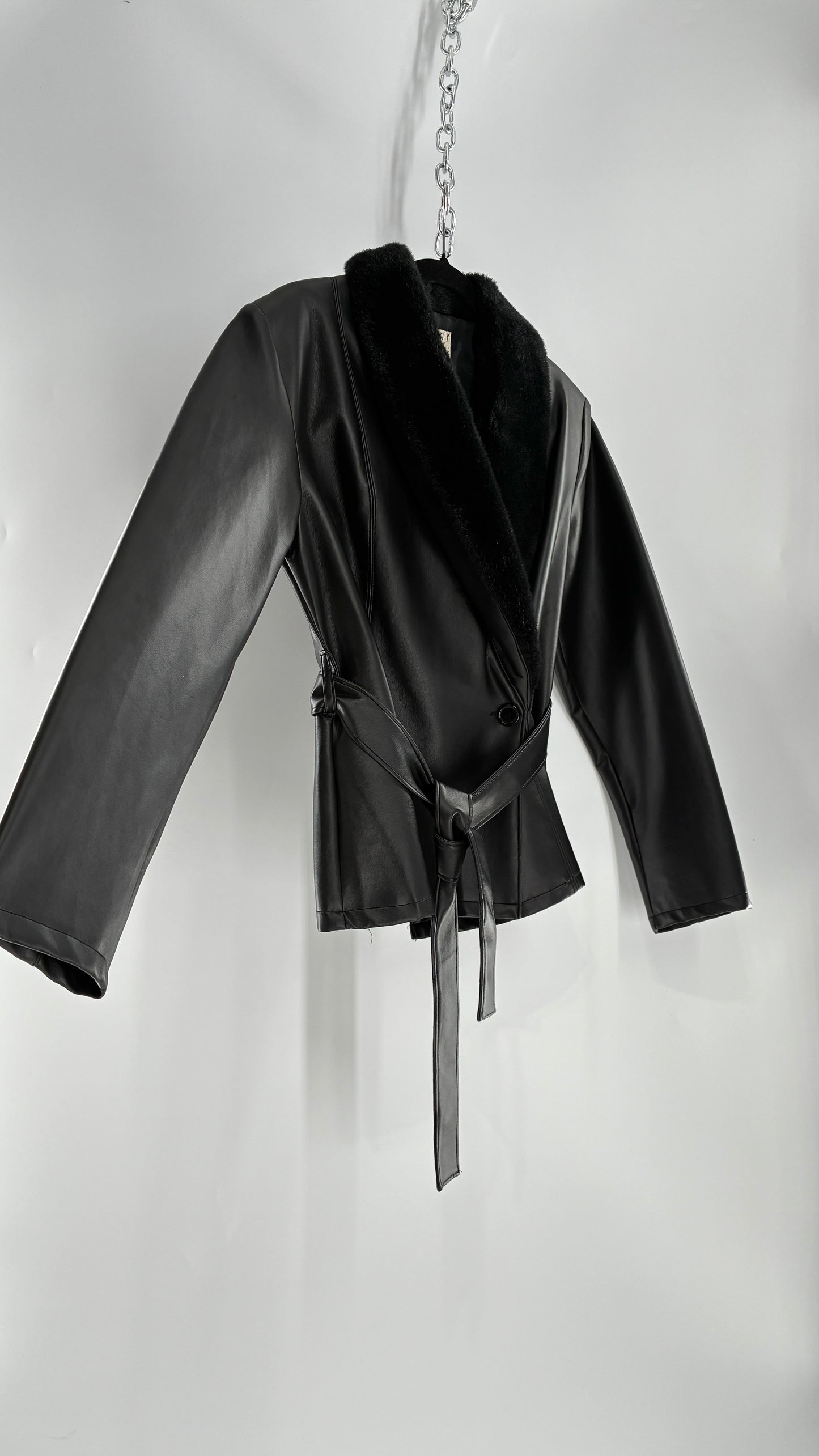 Vintage HIGHWAY Lifestyle Clothing (Medium)