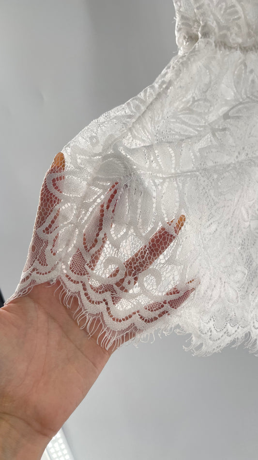 Vintage White Lace Scalloped Negligée Blouse (Small)