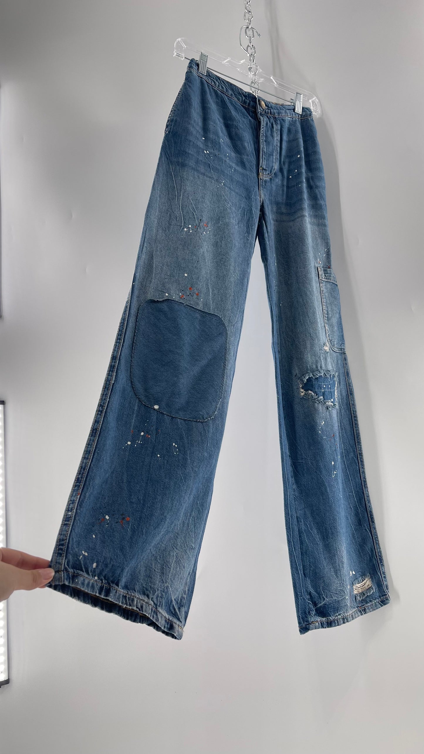 Free People Paint Splash Cargo/Carpenter Starving Artist Slouchy Medium Wash Jeans (24)