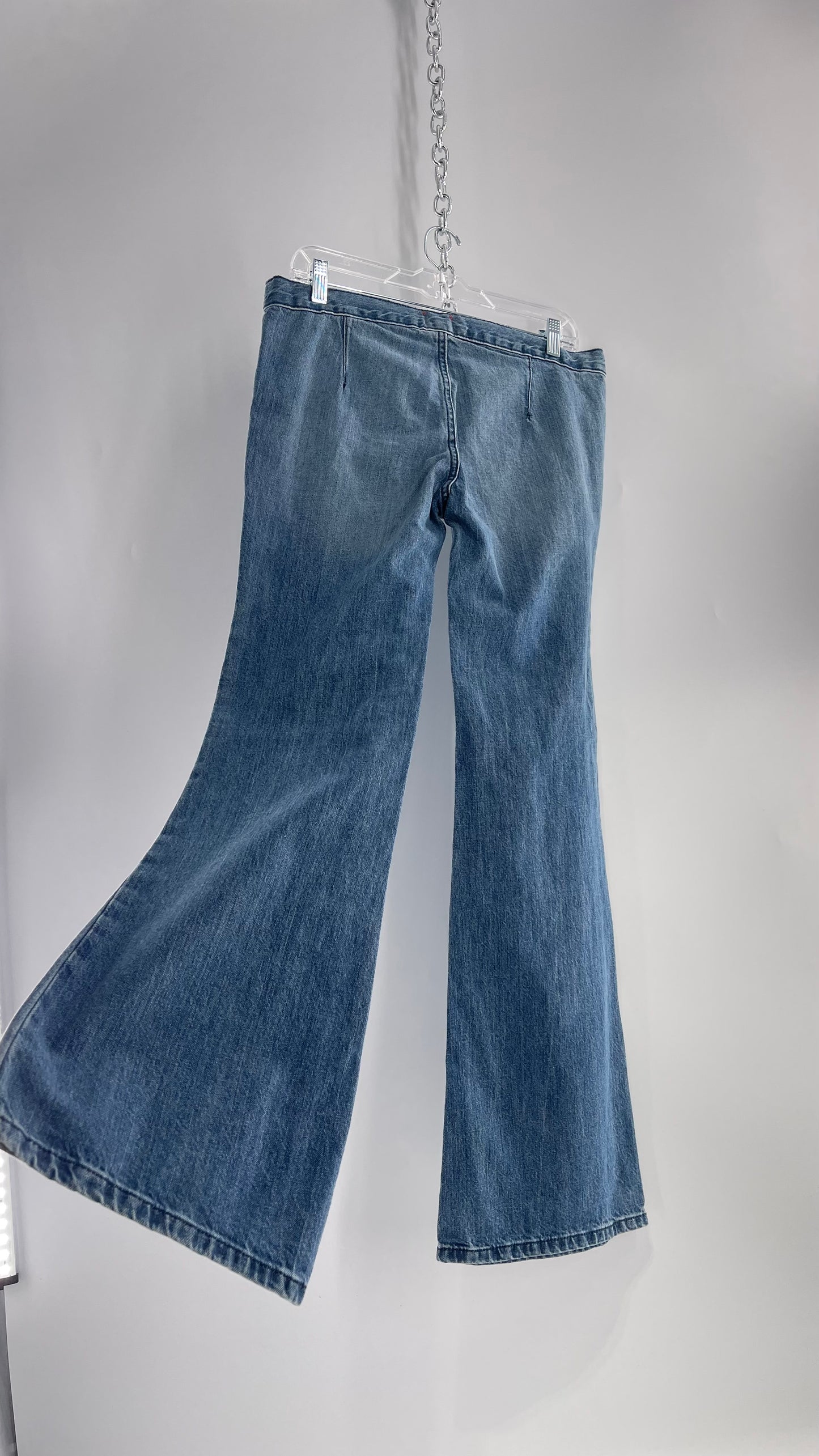 BDG Jeans Medium Wash Low Waisted Kickflares (27)