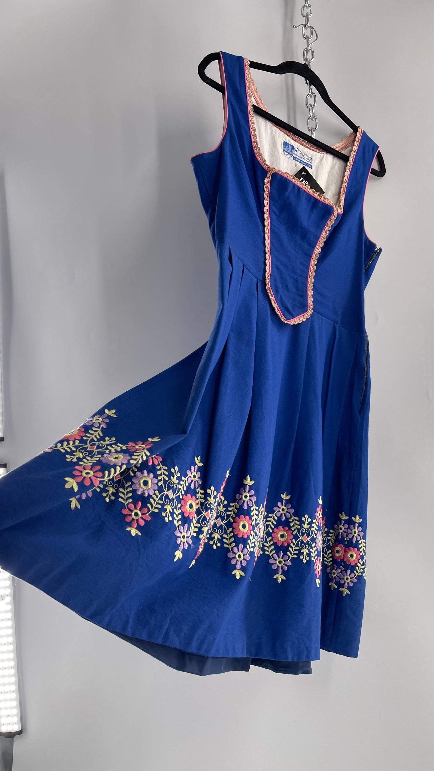 Vintage 1970s Spitzing Modell Wilhelm Picherer Hohenkirchen Traditional German Hand Embroidered Royal Blue Dress (M)