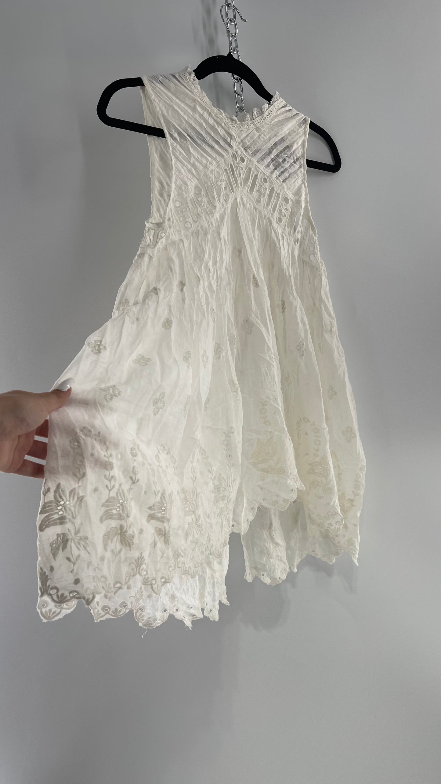 Free People White Cotton Eyelet Embroidered Lace Tank with Pleating, Buttoned and Slit Back (Small)
