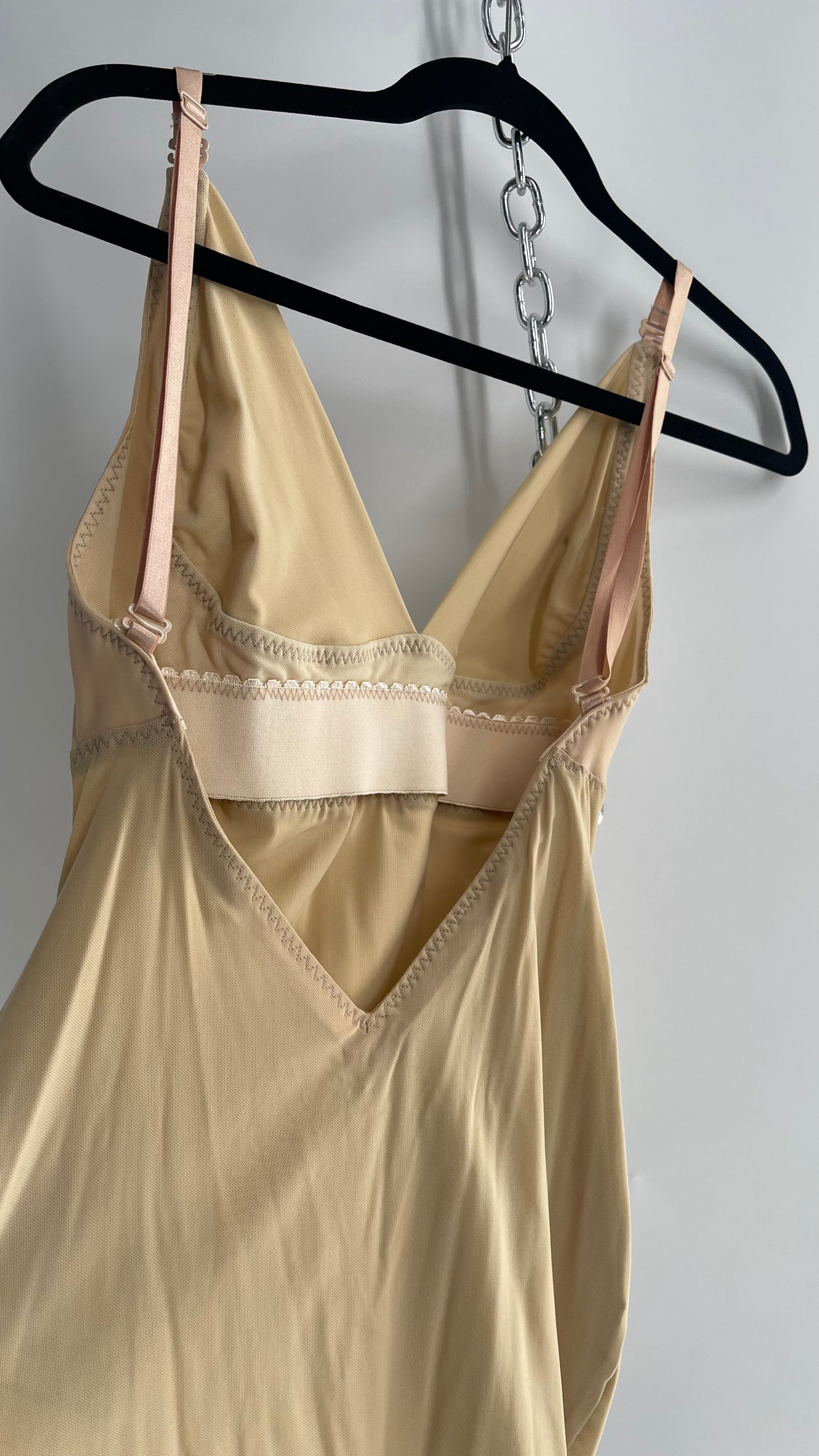 Yummie Beige Two Faced Tech Control Shapewear Mini (Large)