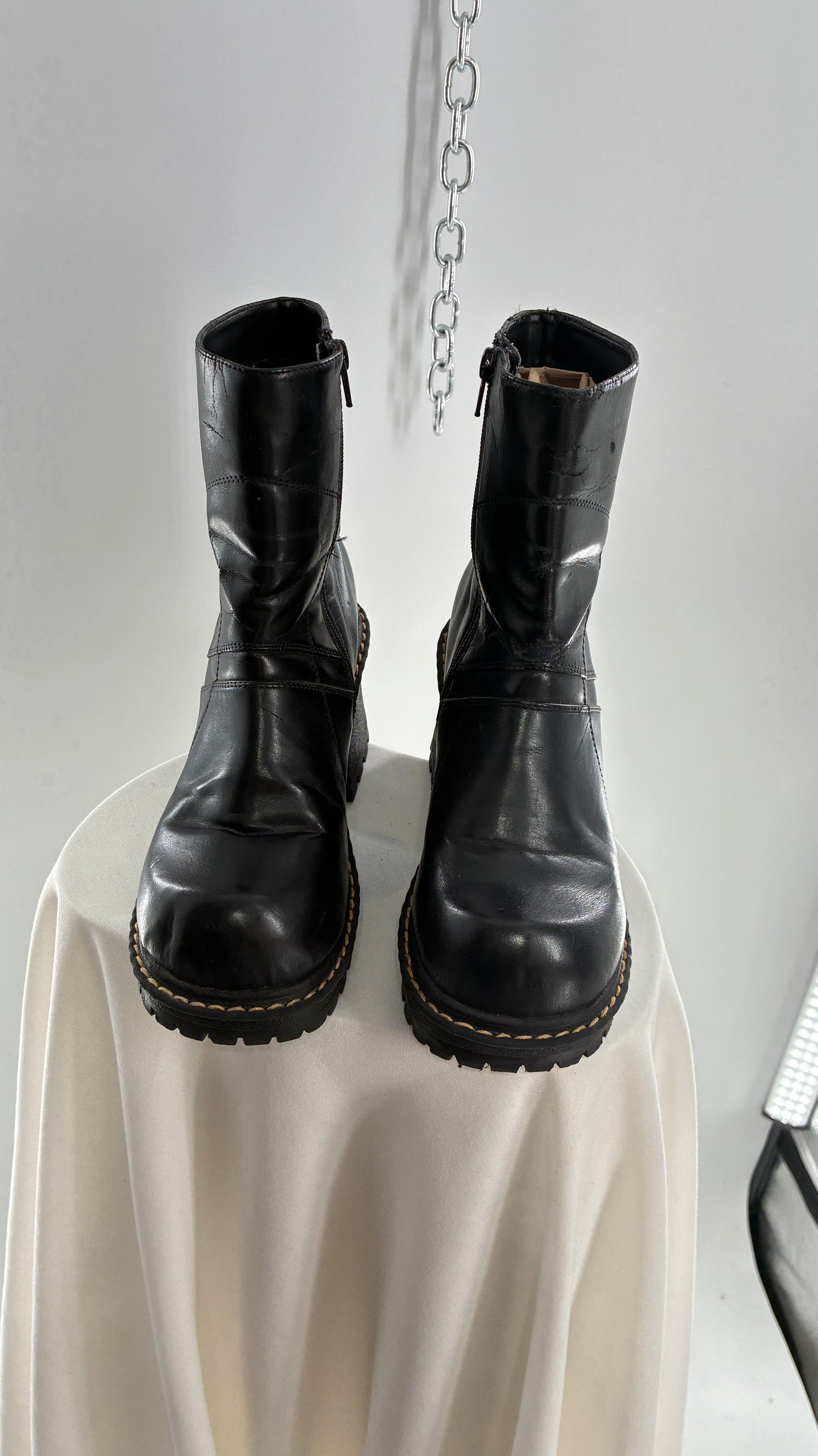 Vintage ROUTE 66 Black Chunky Heel Round Toe Boot (8.5)