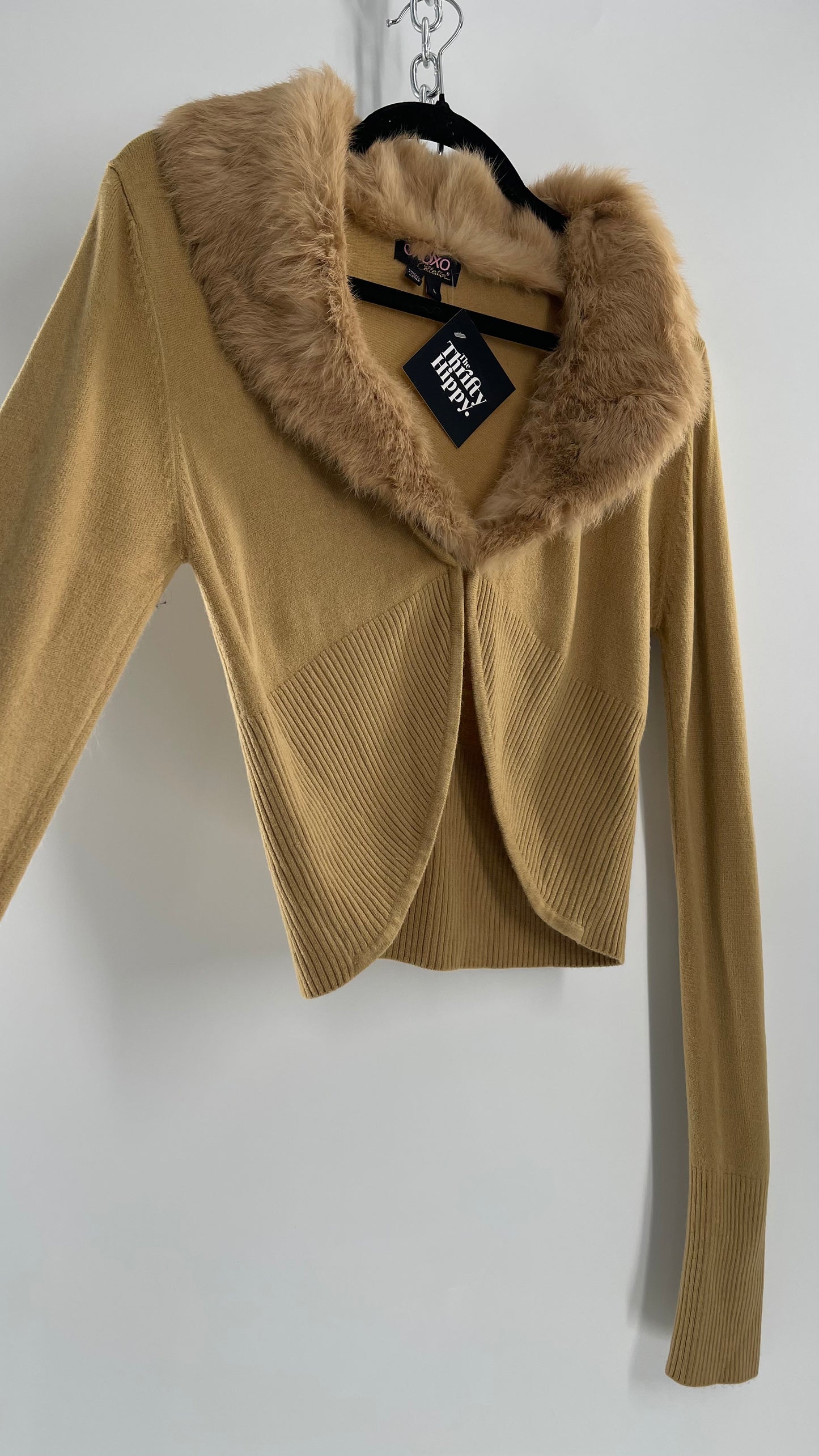 Vintage XOXO Tan Fasten Bust Cropped Cardigan Shrug with Genuine Rabbit Fur Exaggerated Collar (Large)