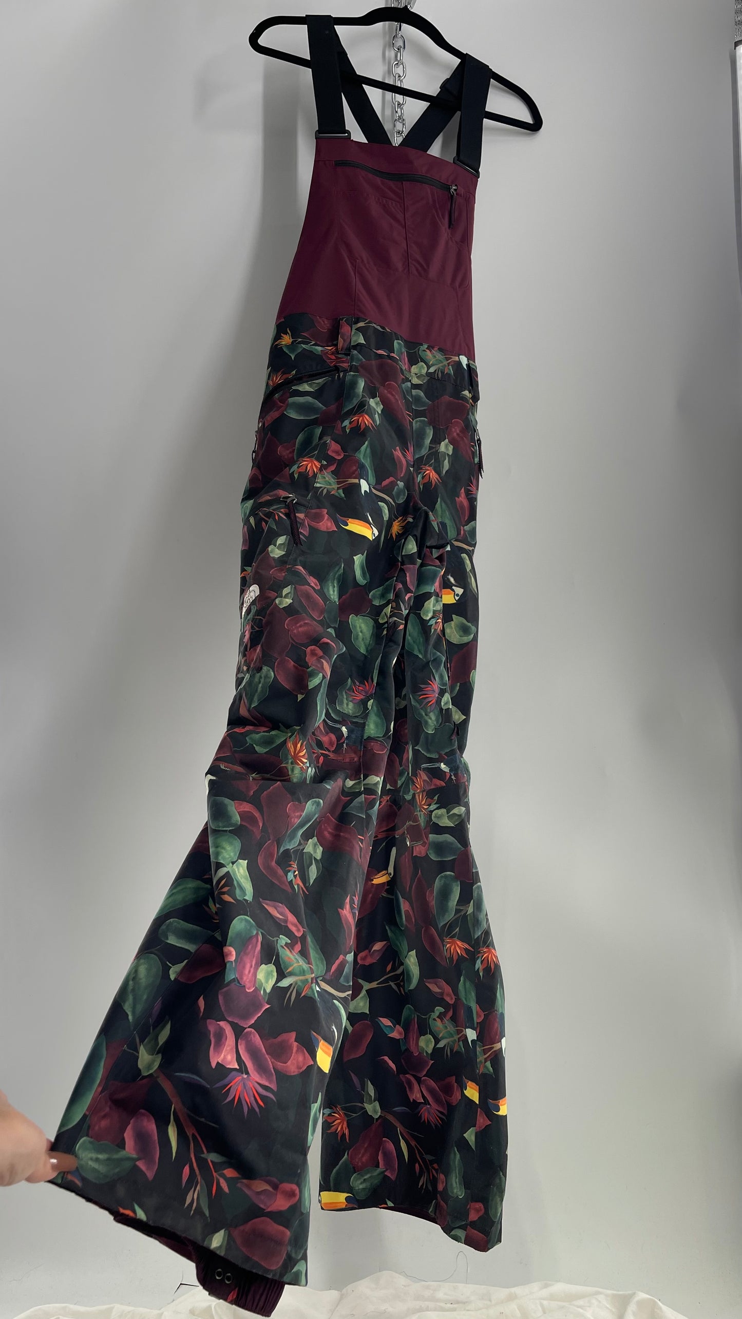 The North Face Tropical Patterned Burgundy Snowboard/Ski/Snowsuit (XL)