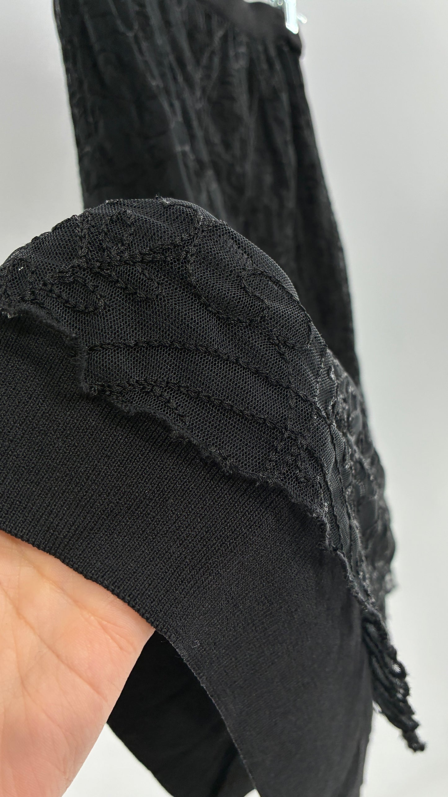Vintage DUÉ PER DUÉ Black Heavy Knit Skirt with Lace Overlay (Medium)